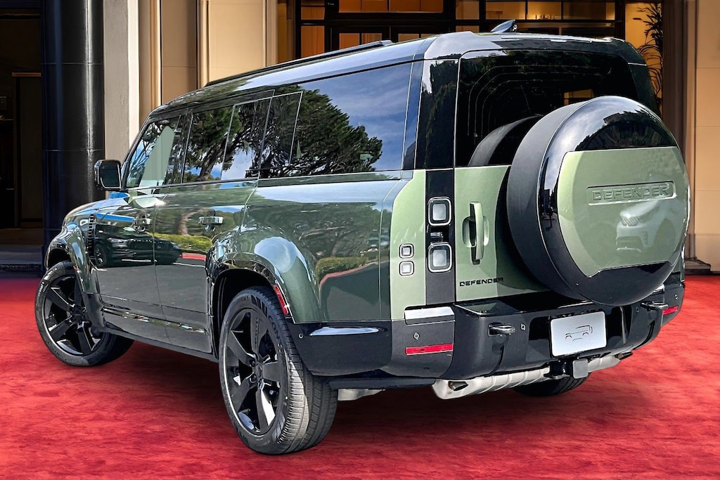 New 2026 Land Rover Defender 130 X-Dynamic SE SUV