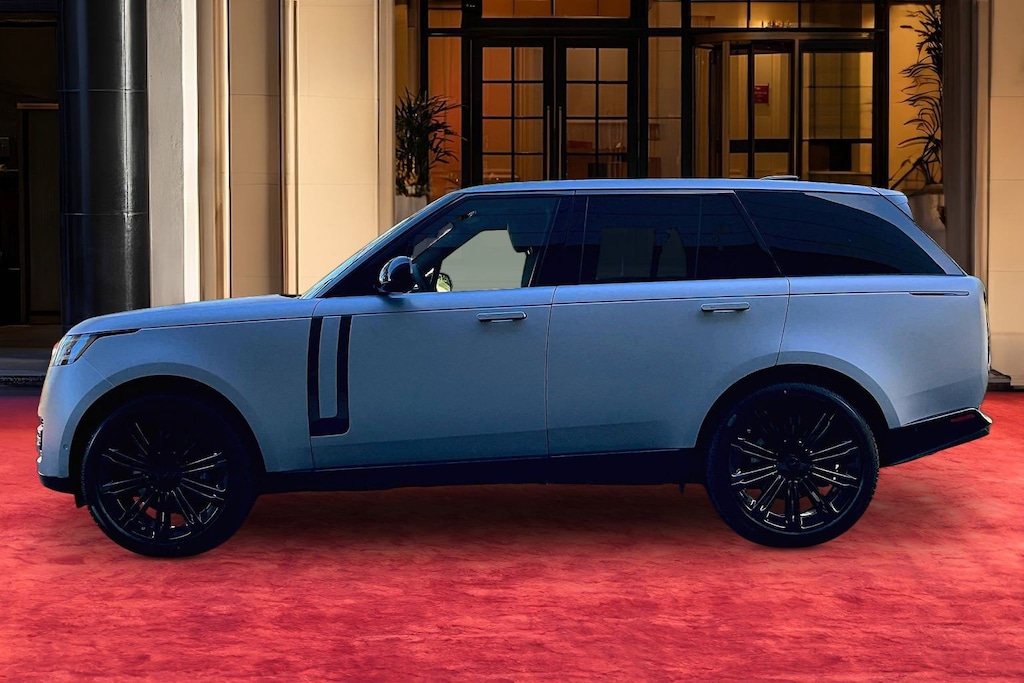 New 2026 Land Rover Range Rover P530 SE SUV