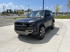 2026 Land Rover Defender 90 V8 SUV