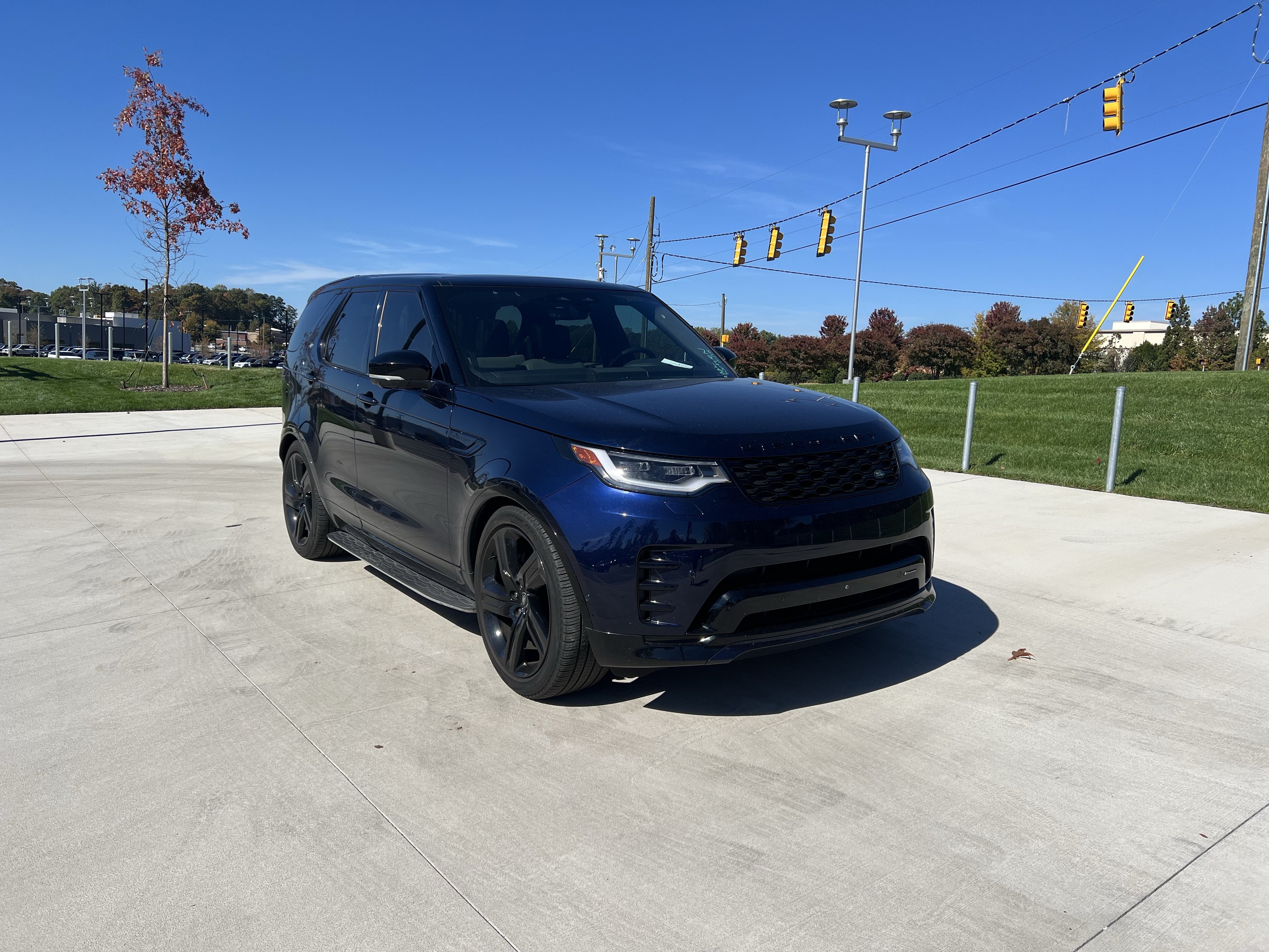 Used 2023 Land Rover Discovery P300 S R-Dynamic SUV
