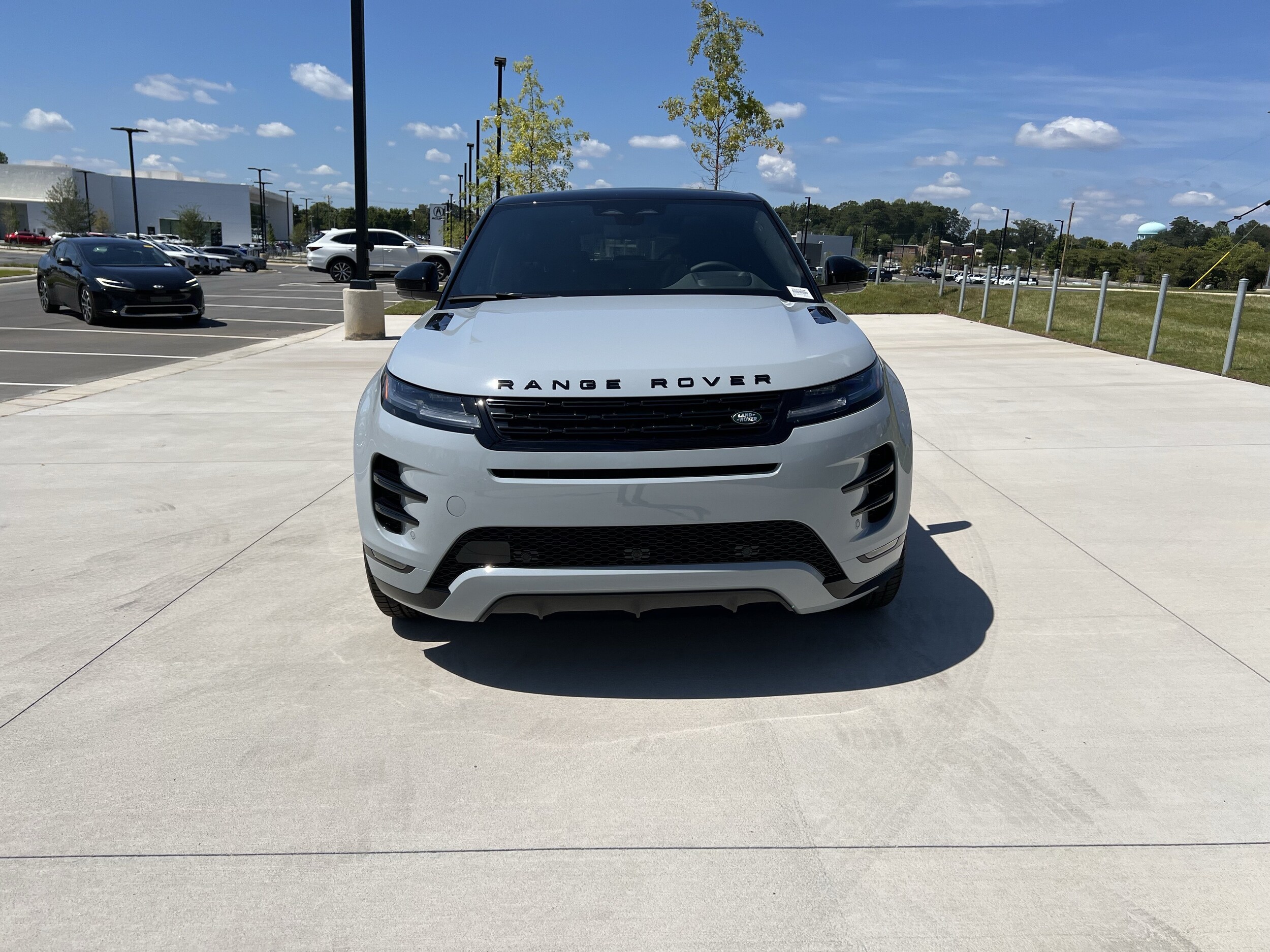 2026 Land Rover Range Rover Evoque Hoxton Edition
