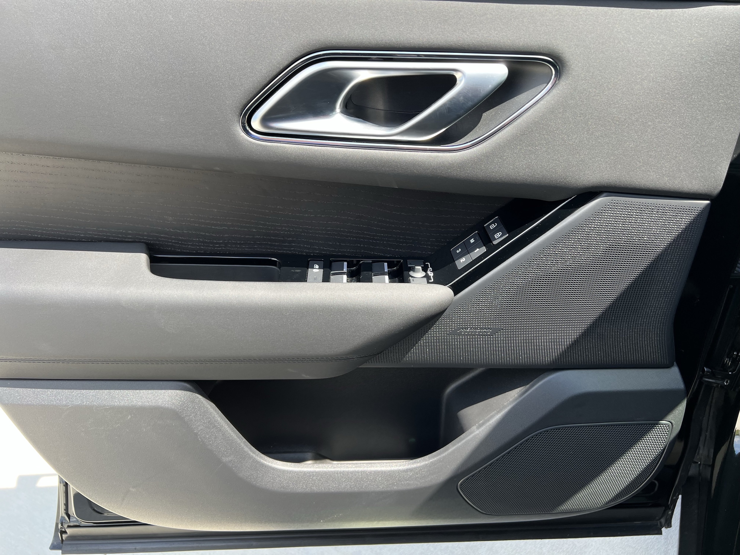 2026 Land Rover Range Rover Velar Dynamic SE - Photo 13