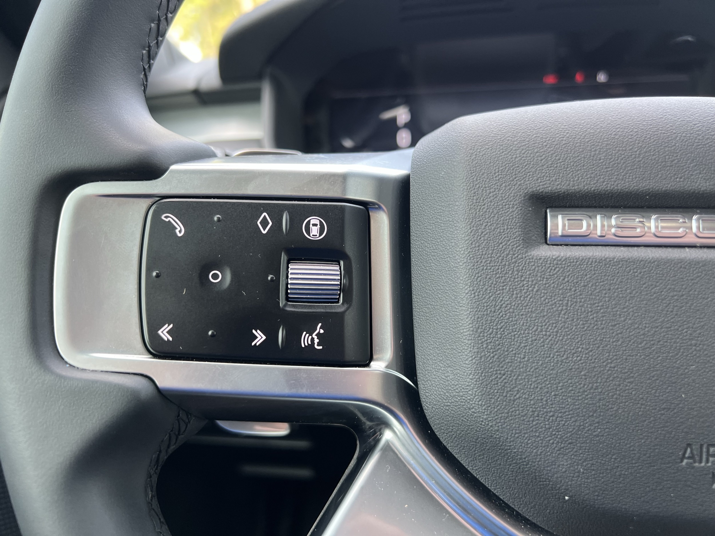 2025 Land Rover Discovery Dynamic SE - Photo 18