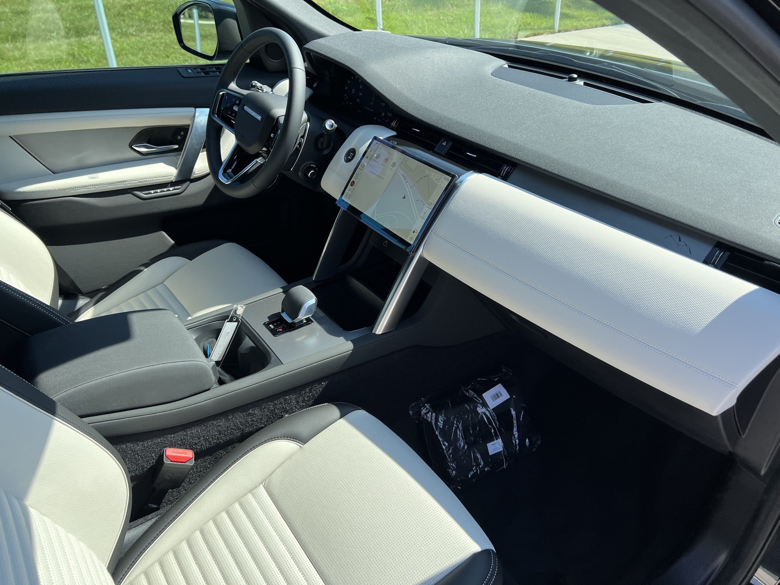 2026 Land Rover Discovery Sport Landmark