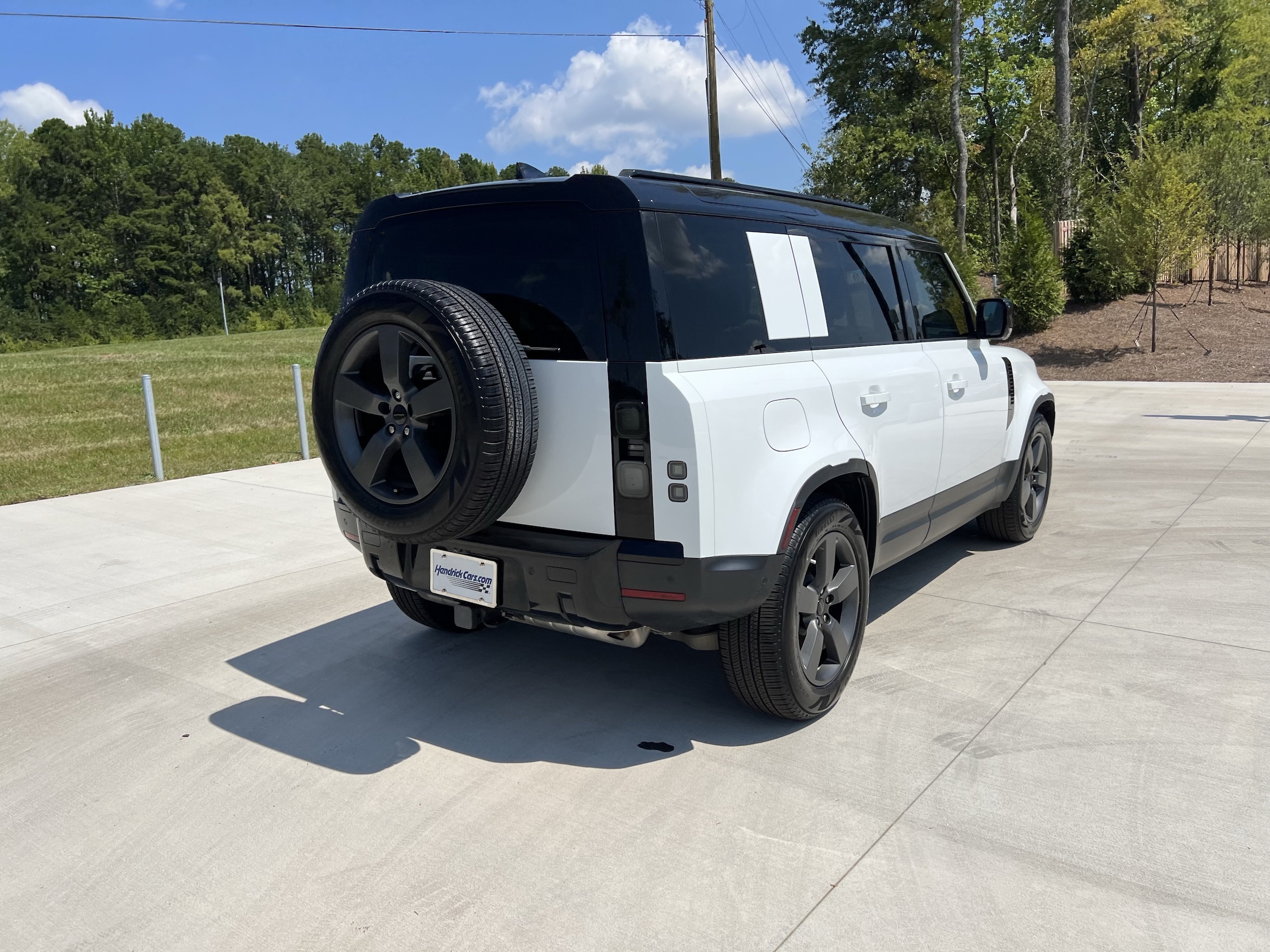 2026 Land Rover Defender S - Photo 8
