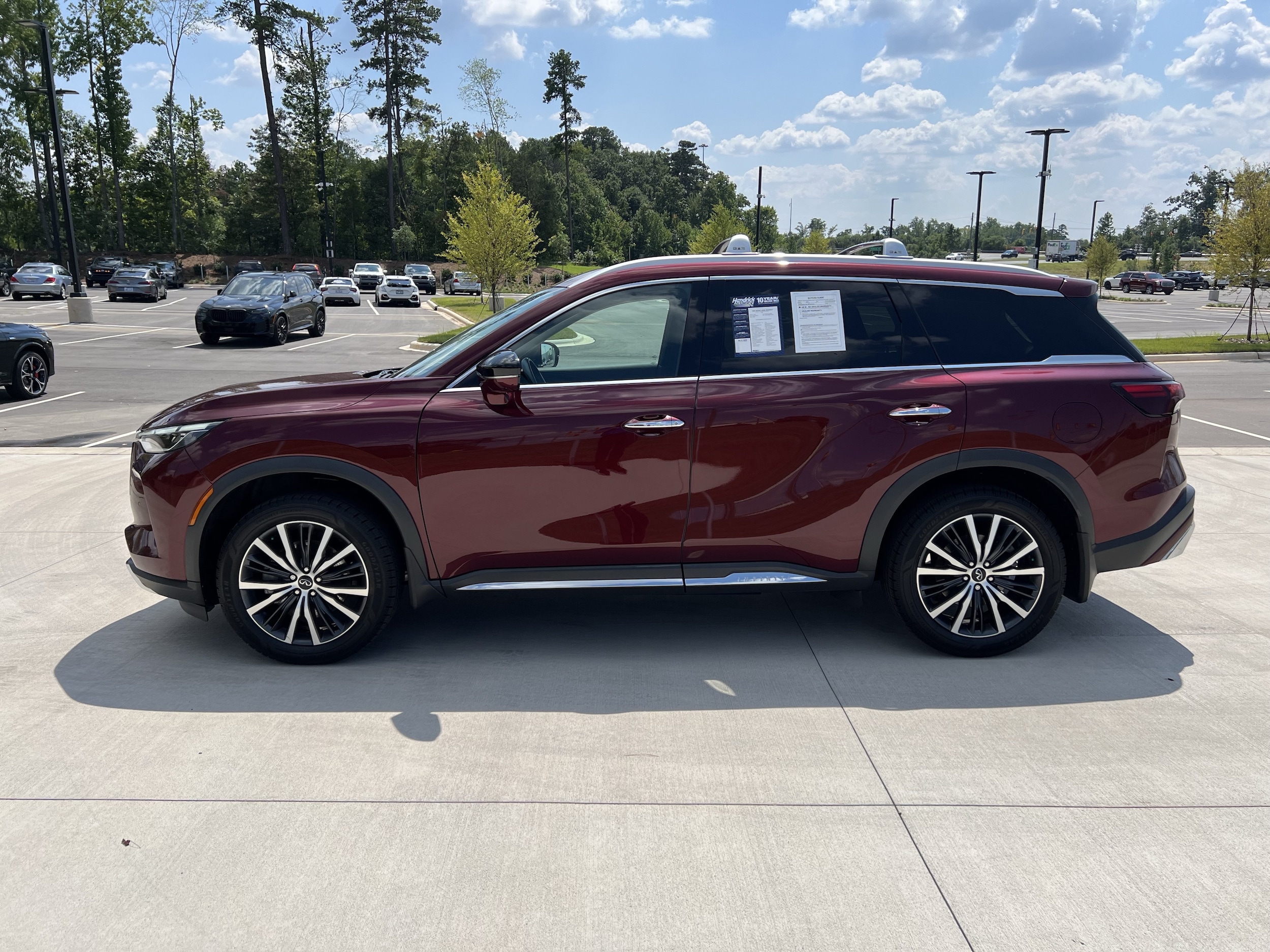 2022 INFINITI QX60 SENSORY