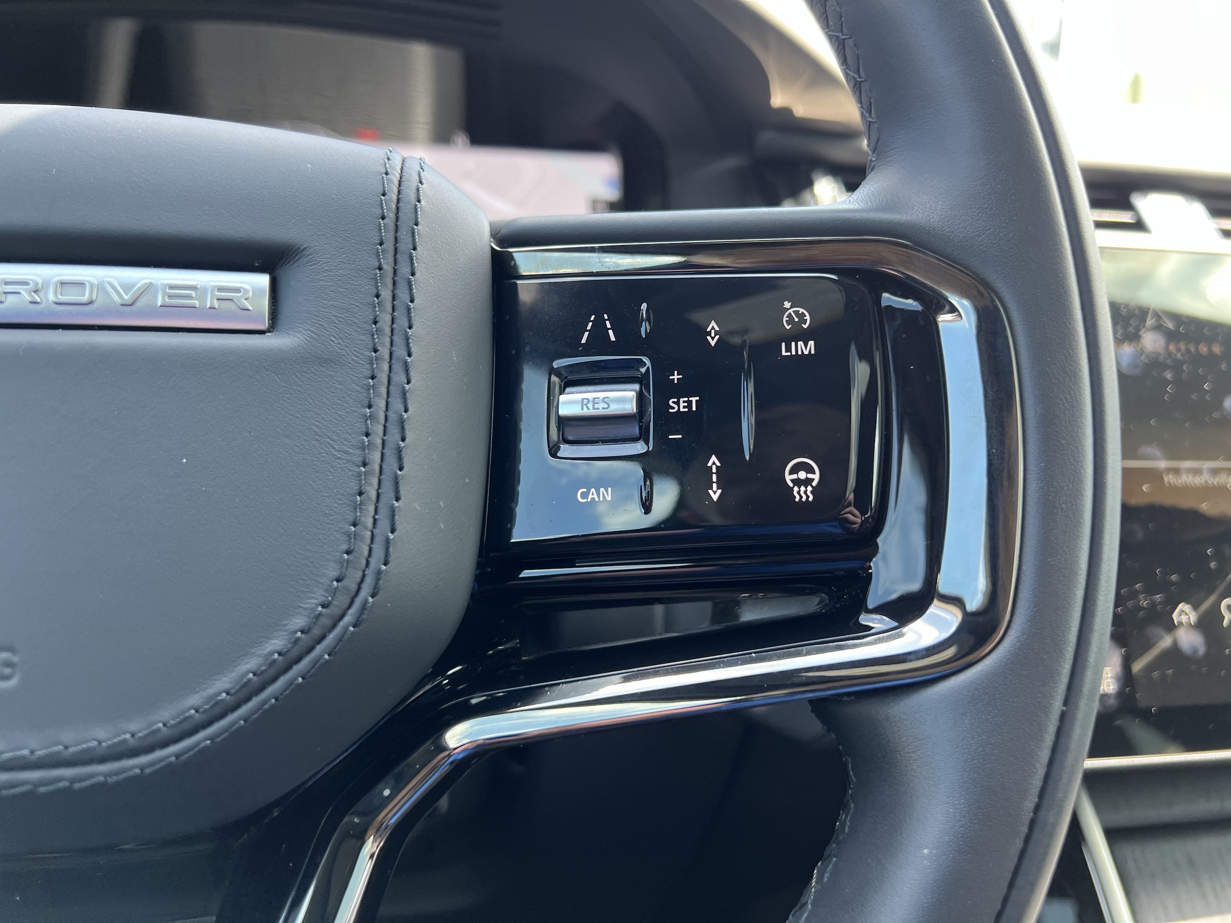2026 Land Rover Range Rover Velar Dynamic SE - Photo 19