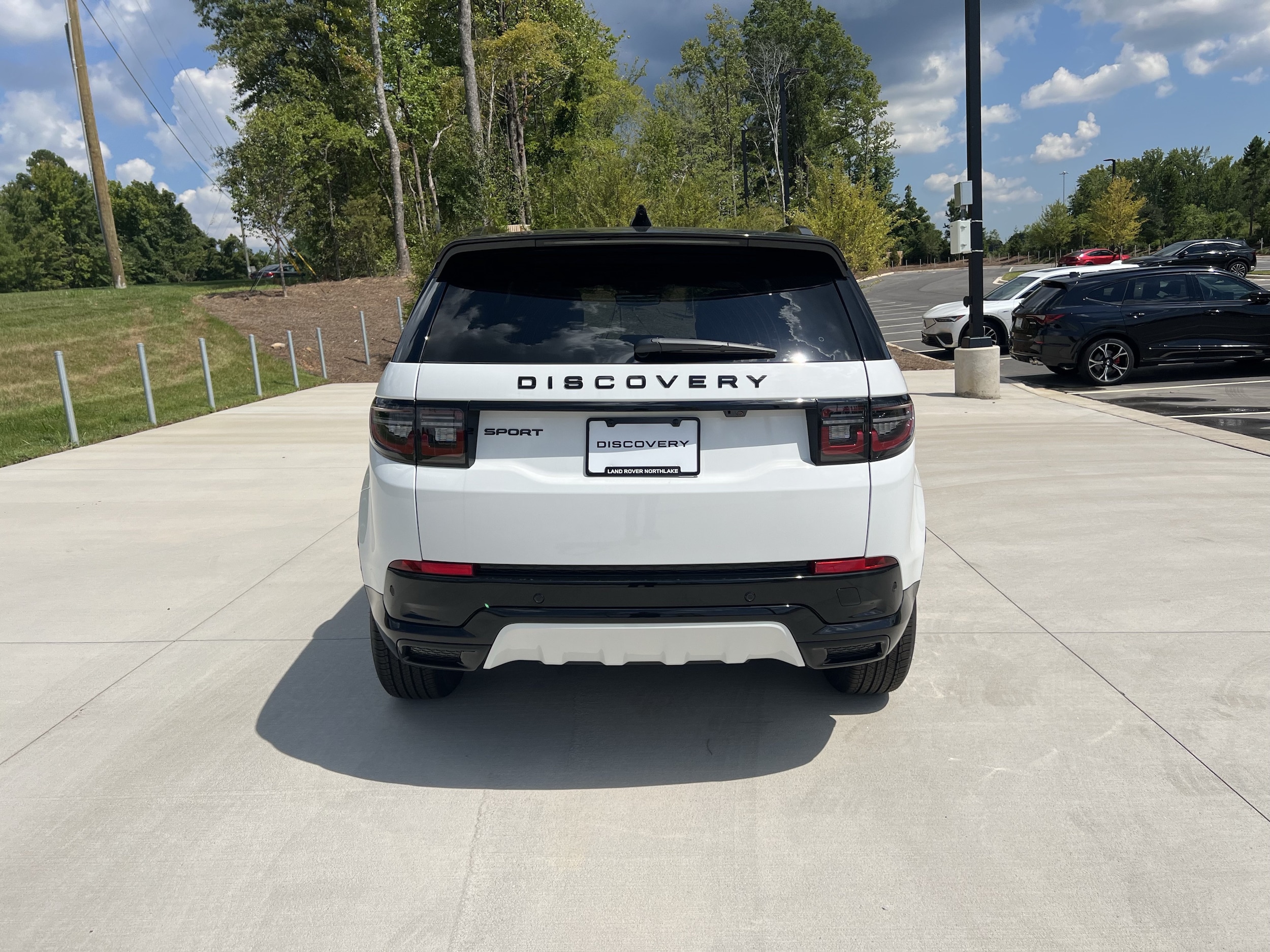 2026 Land Rover Discovery Sport Landmark