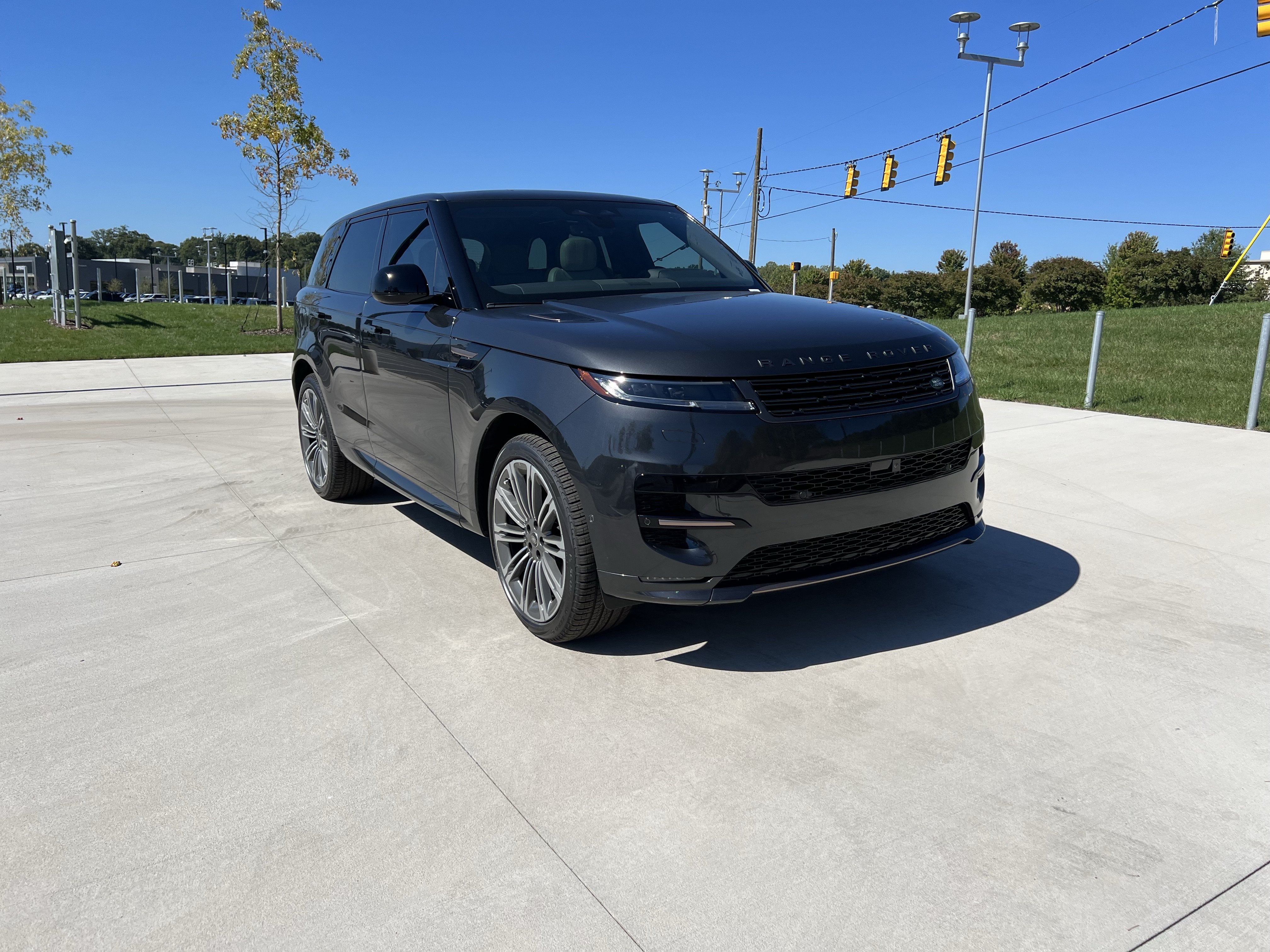 Certified 2025 Land Rover Range Rover Sport P400 Dynamic SE SUV