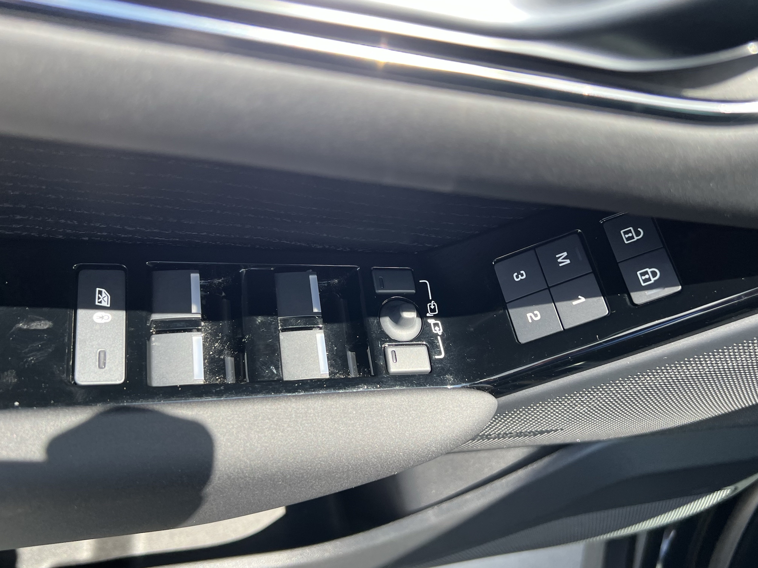 2026 Land Rover Range Rover Velar Dynamic SE - Photo 14