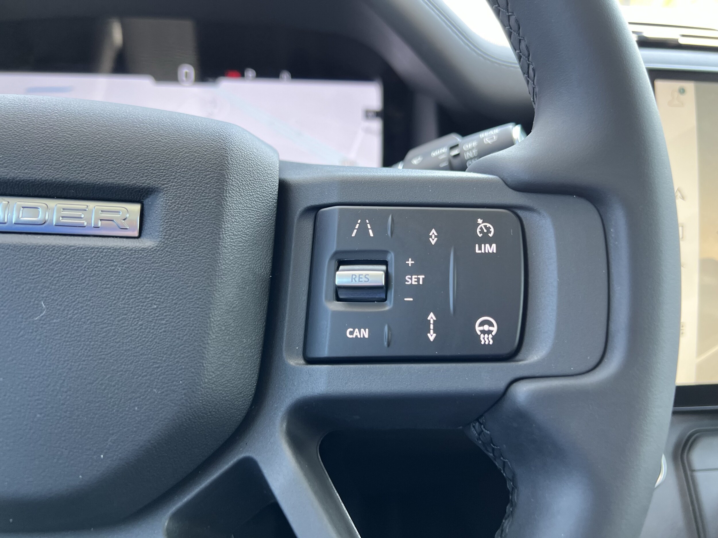 2026 Land Rover Defender S - Photo 19