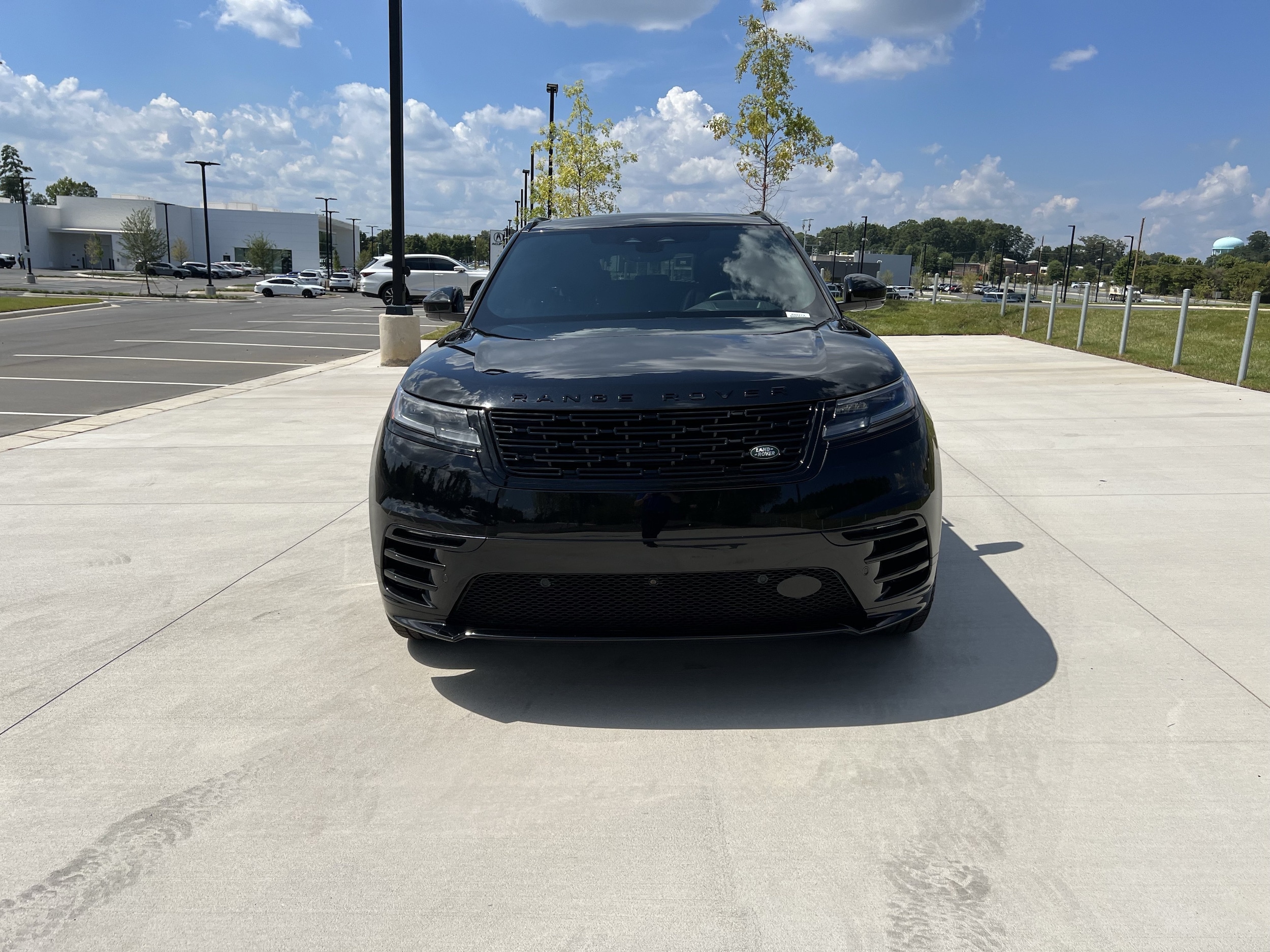2026 Land Rover Range Rover Velar Dynamic SE - Photo 3
