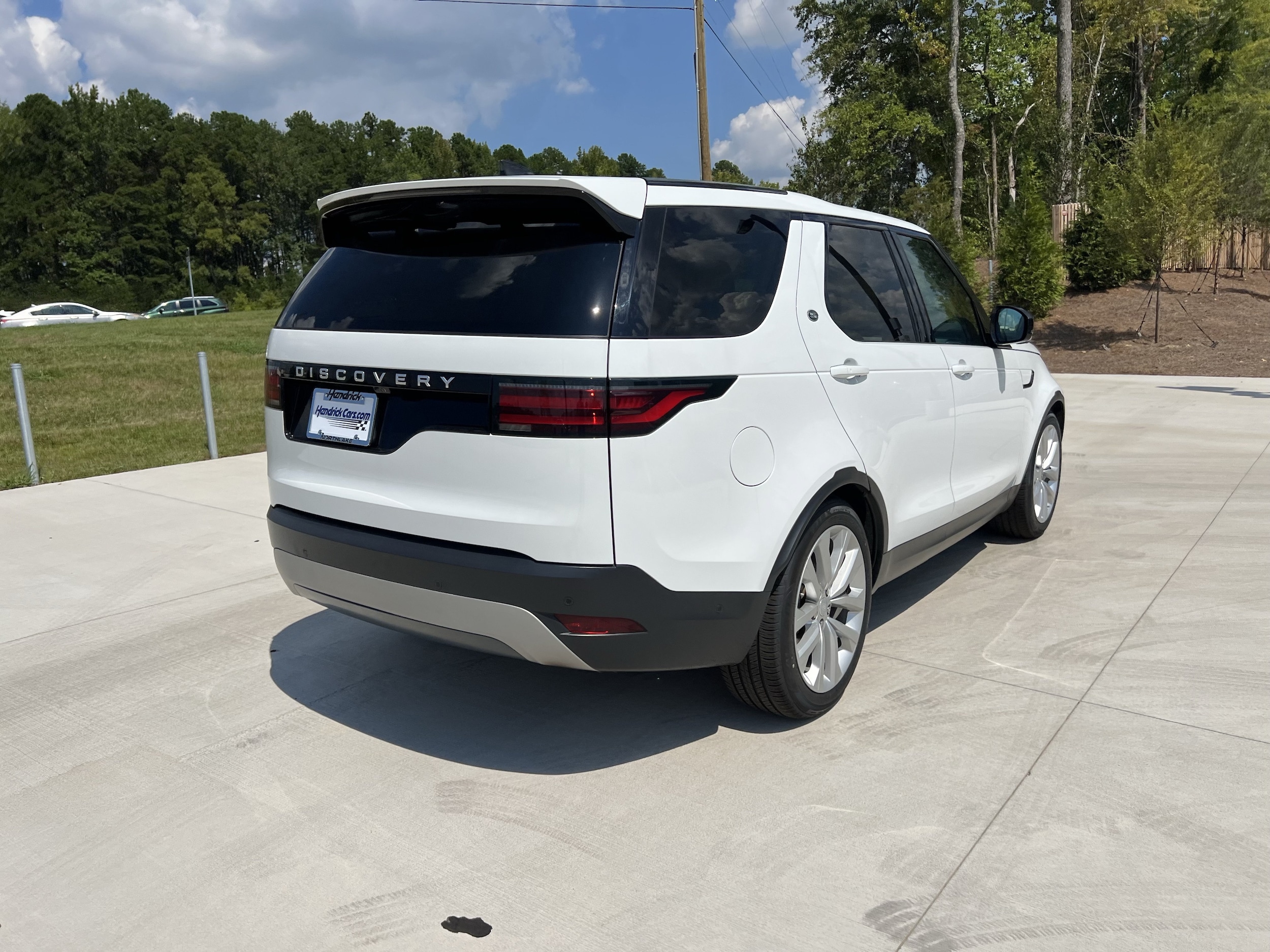 2024 Land Rover Discovery P300 S