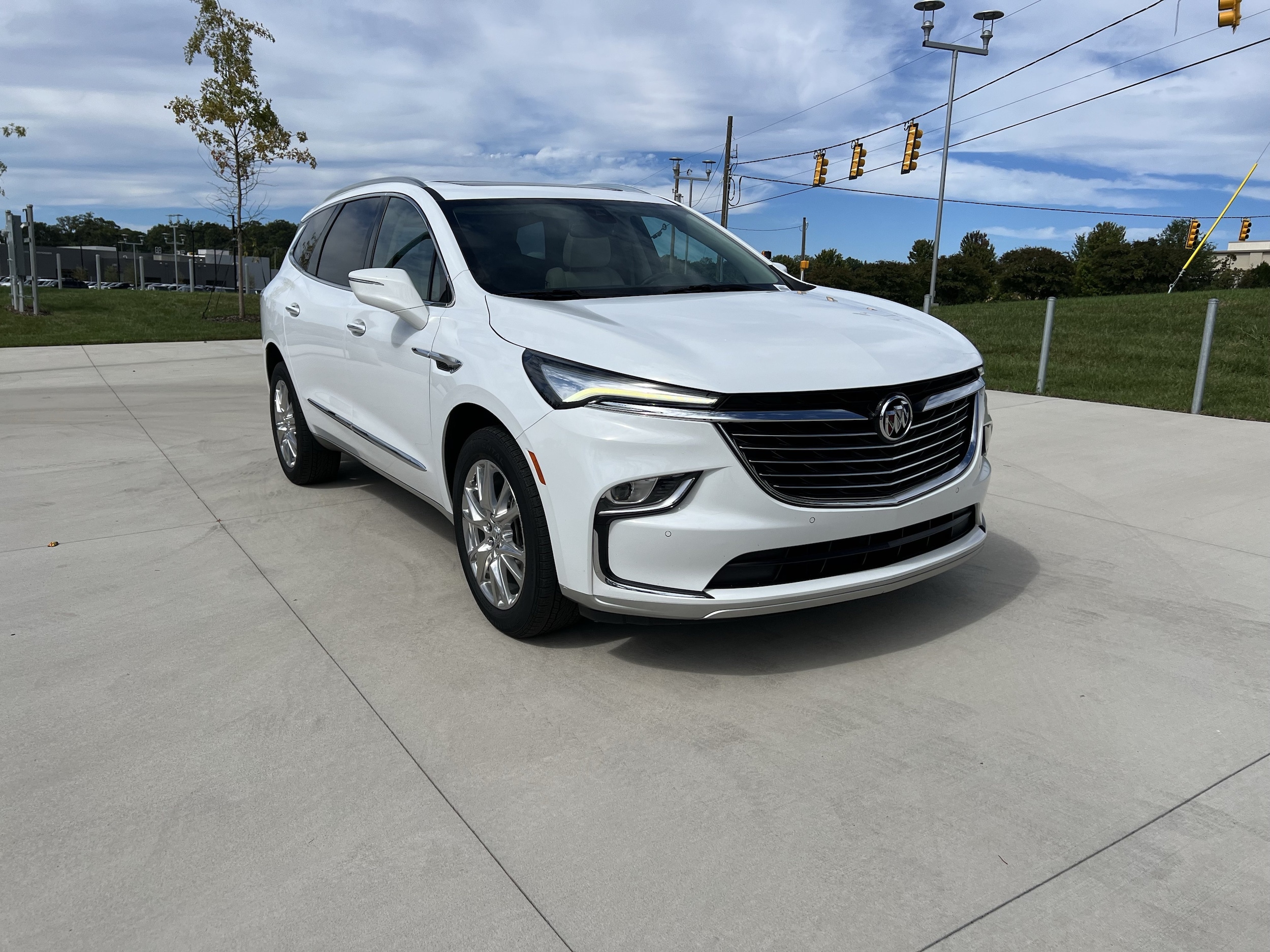 2023 Buick Enclave Essence