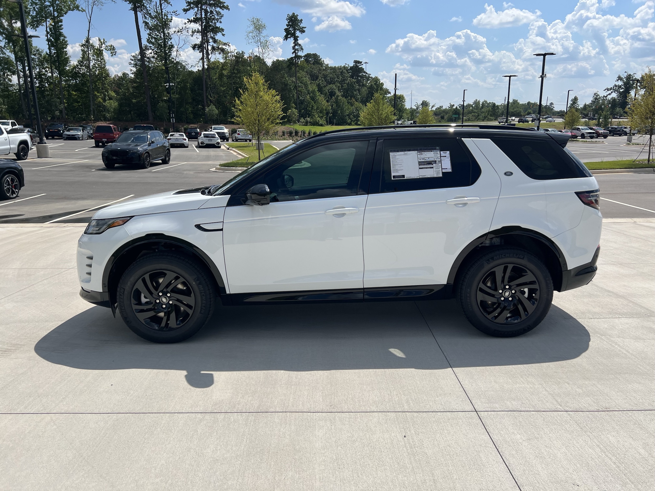 2026 Land Rover Discovery Sport Landmark