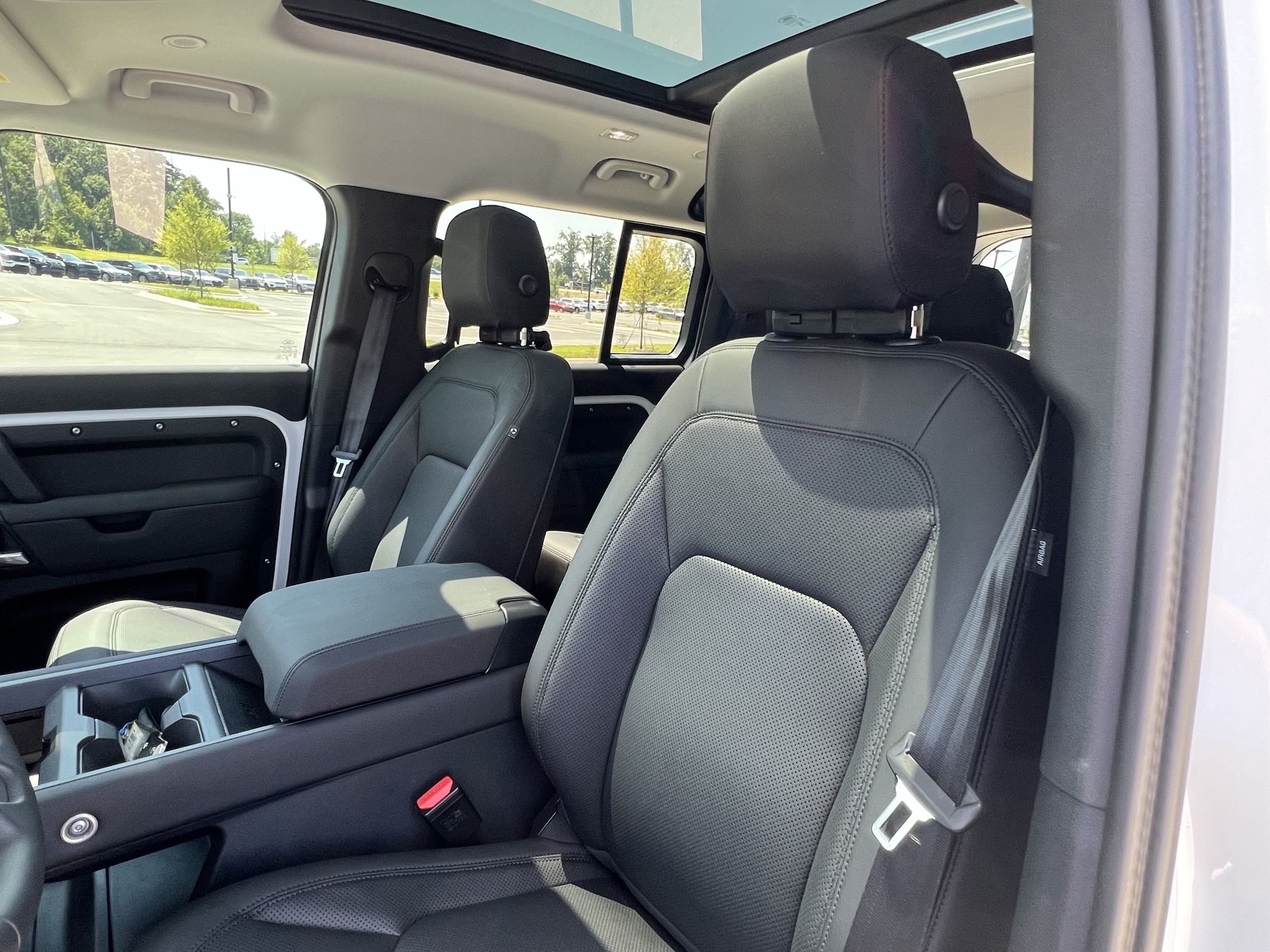 2026 Land Rover Defender S - Photo 15
