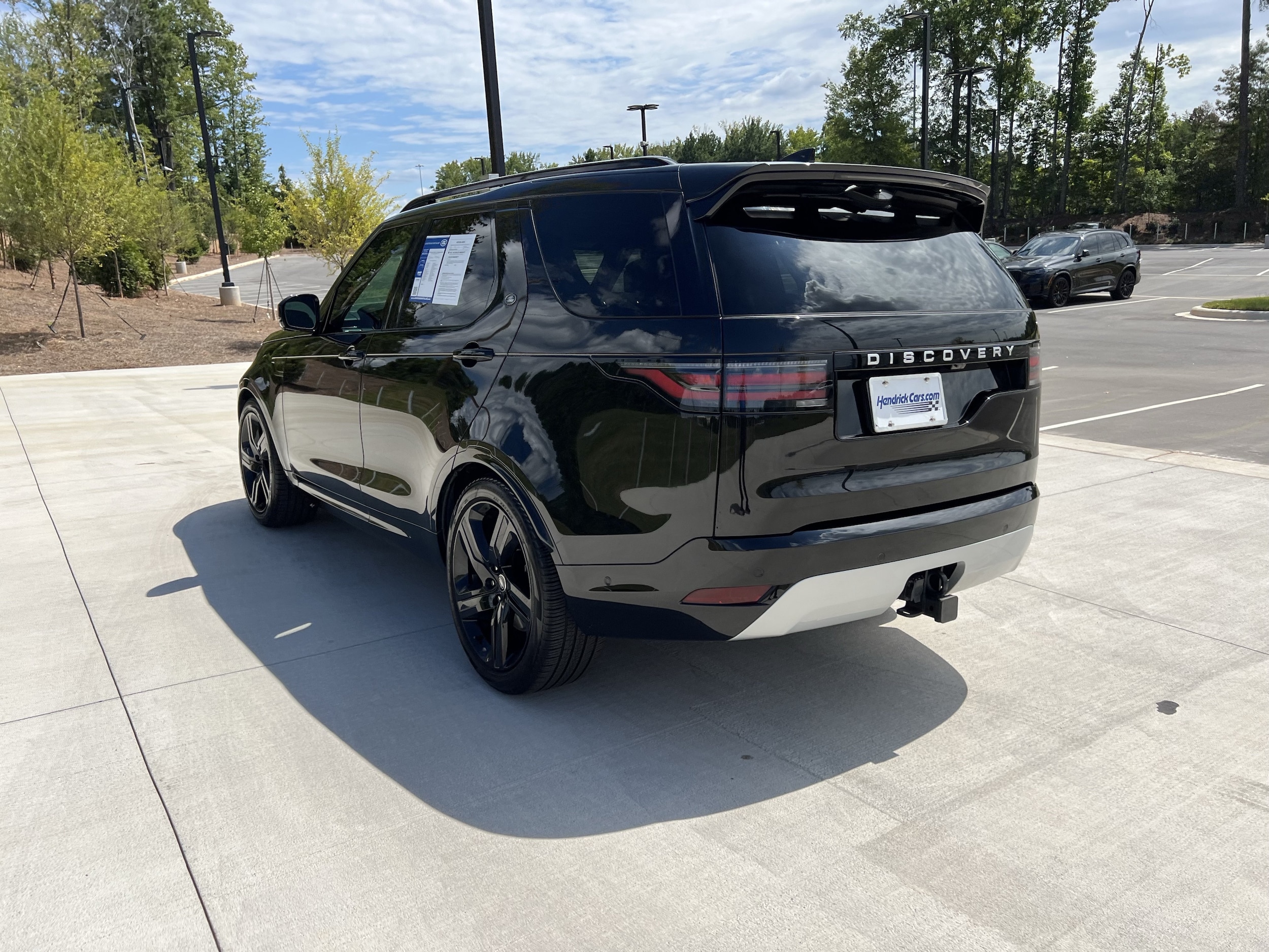 2025 Land Rover Discovery P360 Metropolitan Edition