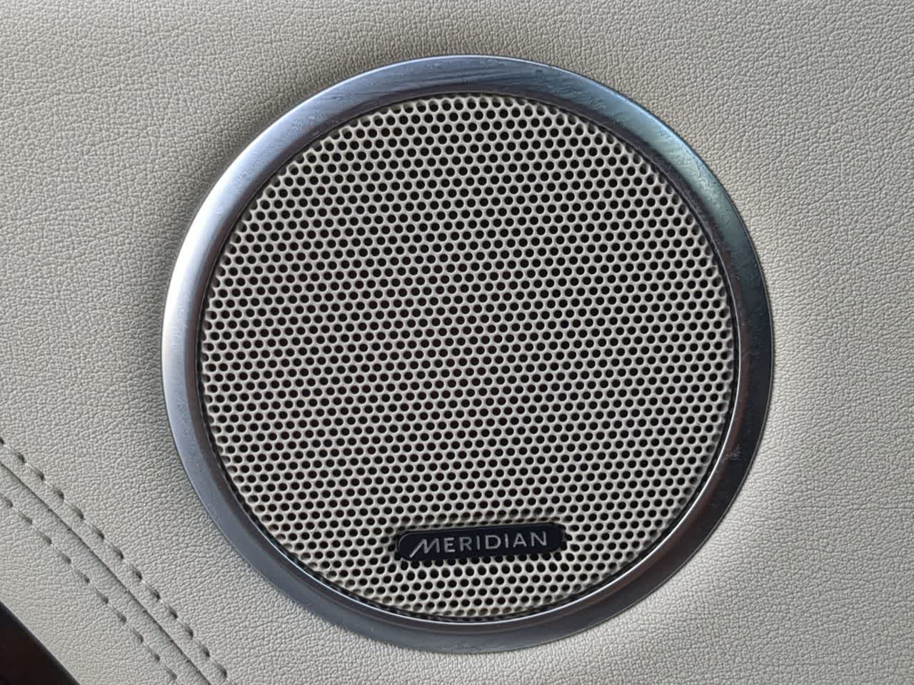 Thumbnail: 2020 Land Rover Range Rover - 33