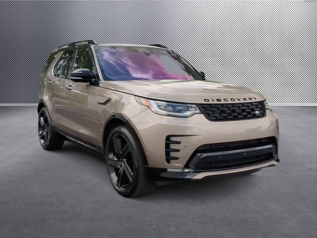 Thumbnail: 2022 Land Rover Discovery - 2