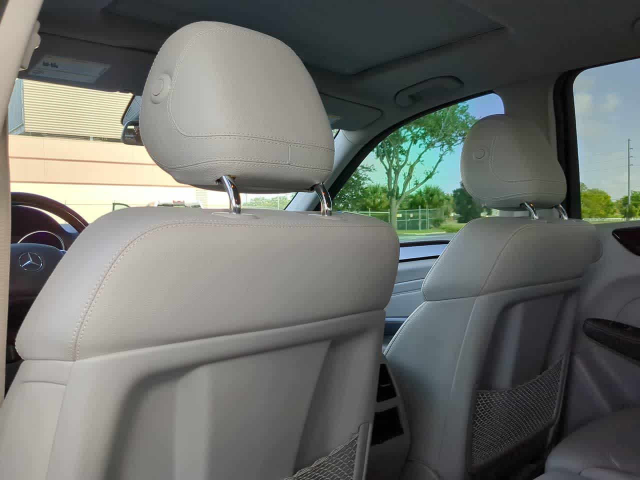 Thumbnail: 2015 Mercedes-Benz M-Class - 18