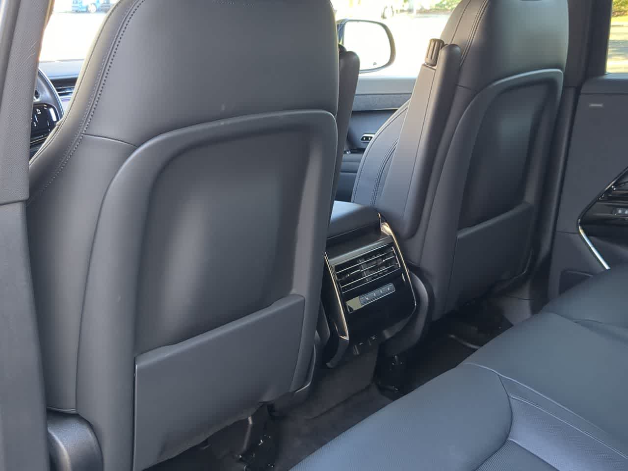 Thumbnail: 2023 Land Rover Range Rover Sport - 18