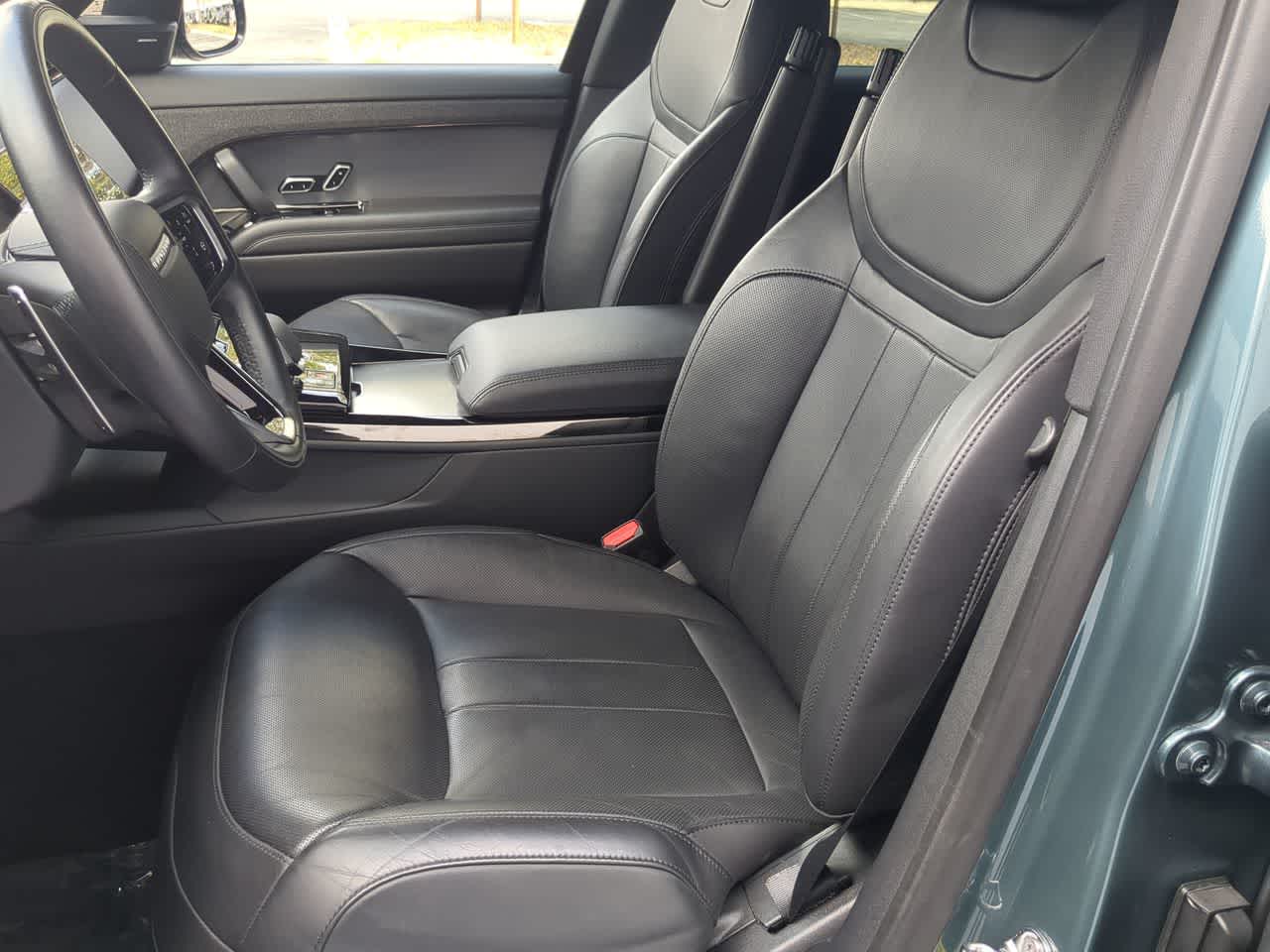 Thumbnail: 2025 Land Rover Range Rover Sport - 17