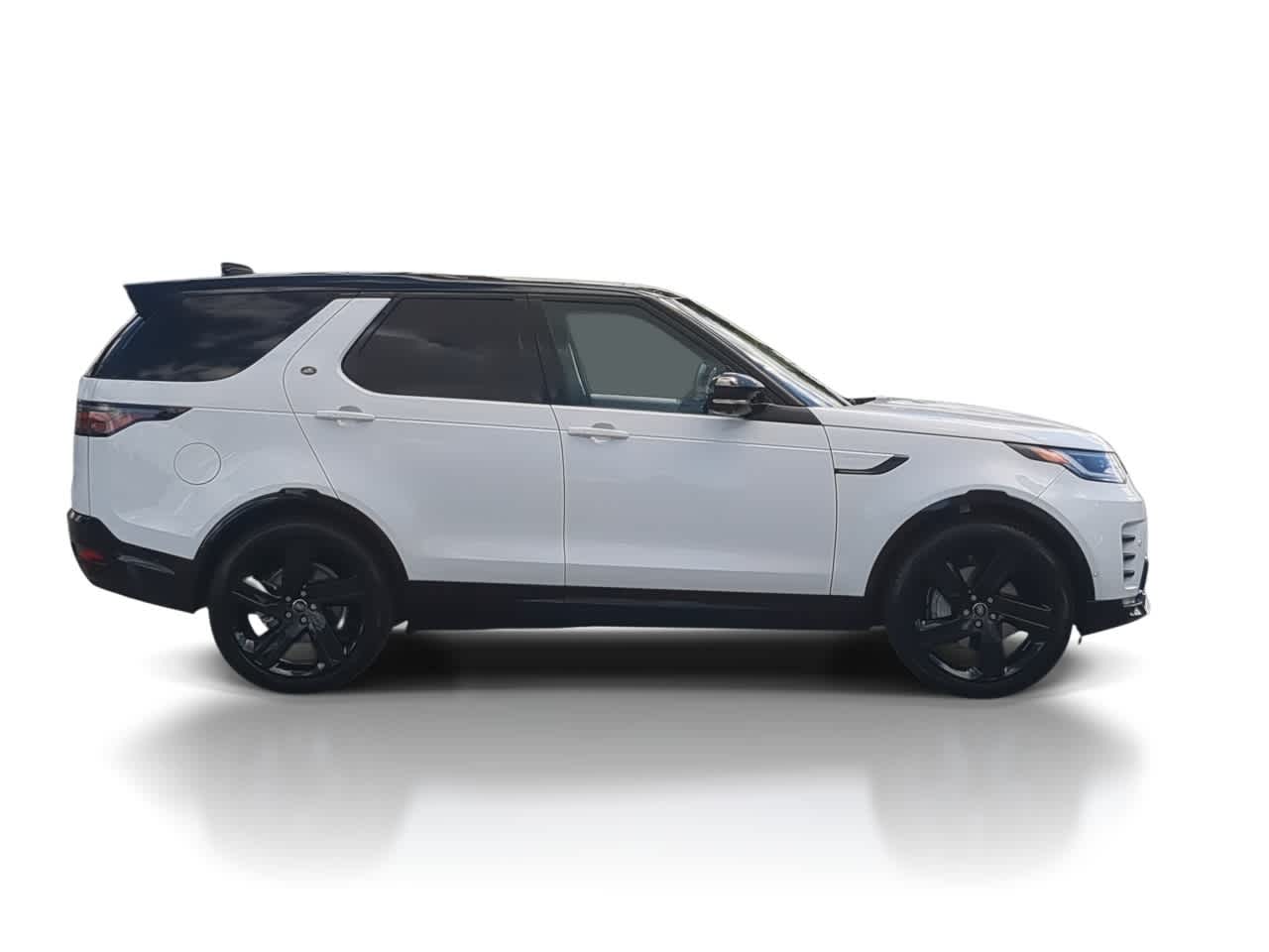 Thumbnail: 2025 Land Rover Discovery - 9