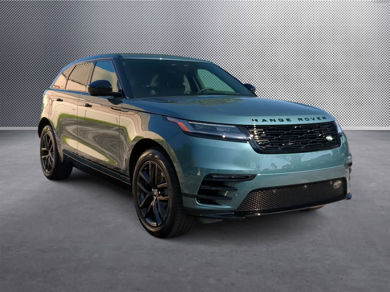 Thumbnail: 2026 Land Rover Range Rover Velar - 2