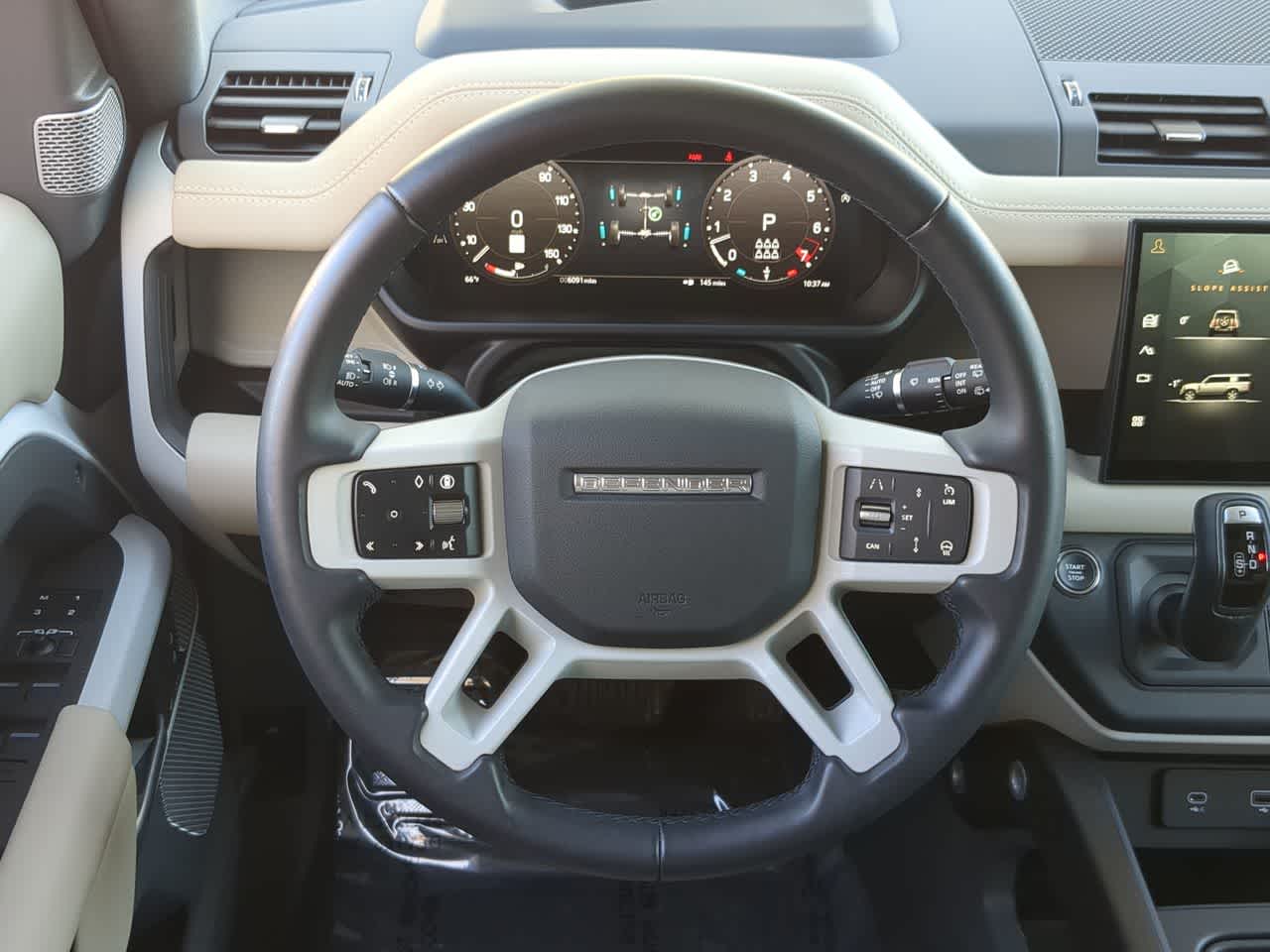 Thumbnail: 2024 Land Rover Defender - 23