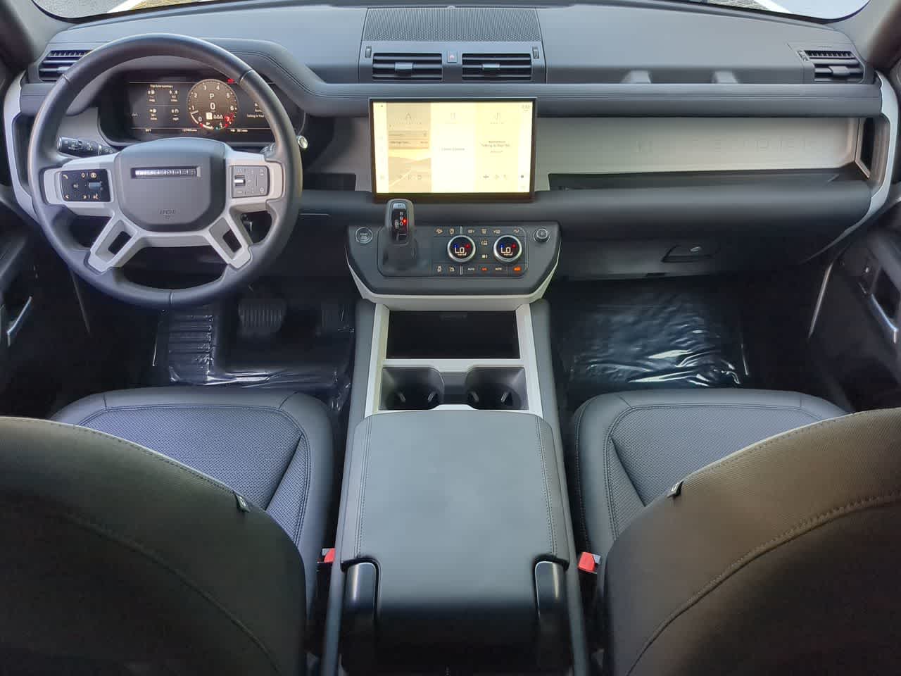 Thumbnail: 2025 Land Rover Defender - 16