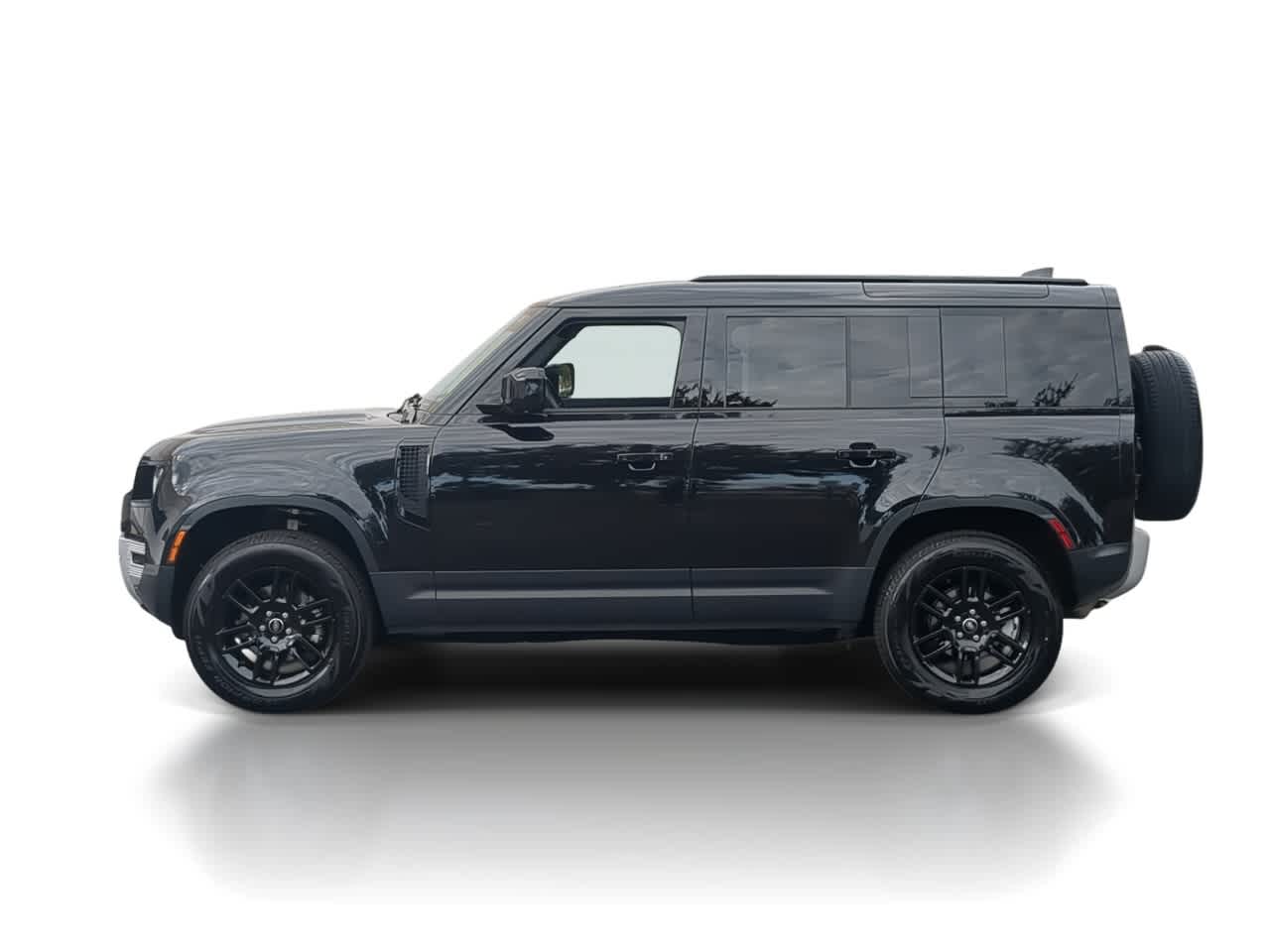 Thumbnail: 2025 Land Rover Defender - 5
