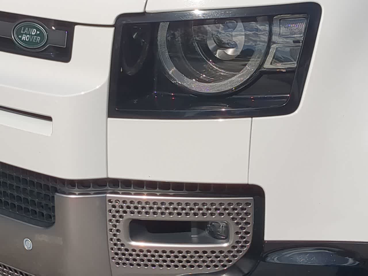 Thumbnail: 2023 Land Rover Defender - 10