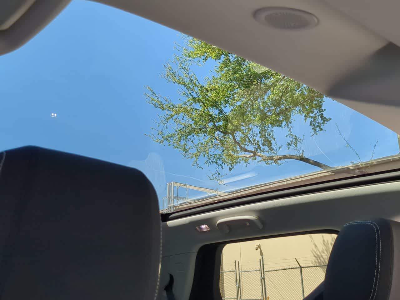 Thumbnail: 2025 Land Rover Discovery Sport - 20