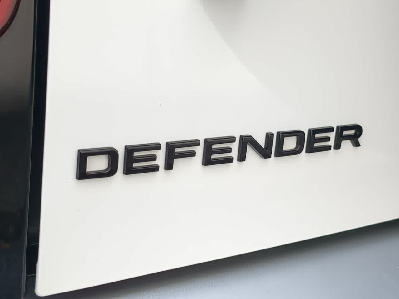 Thumbnail: 2025 Land Rover Defender - 13