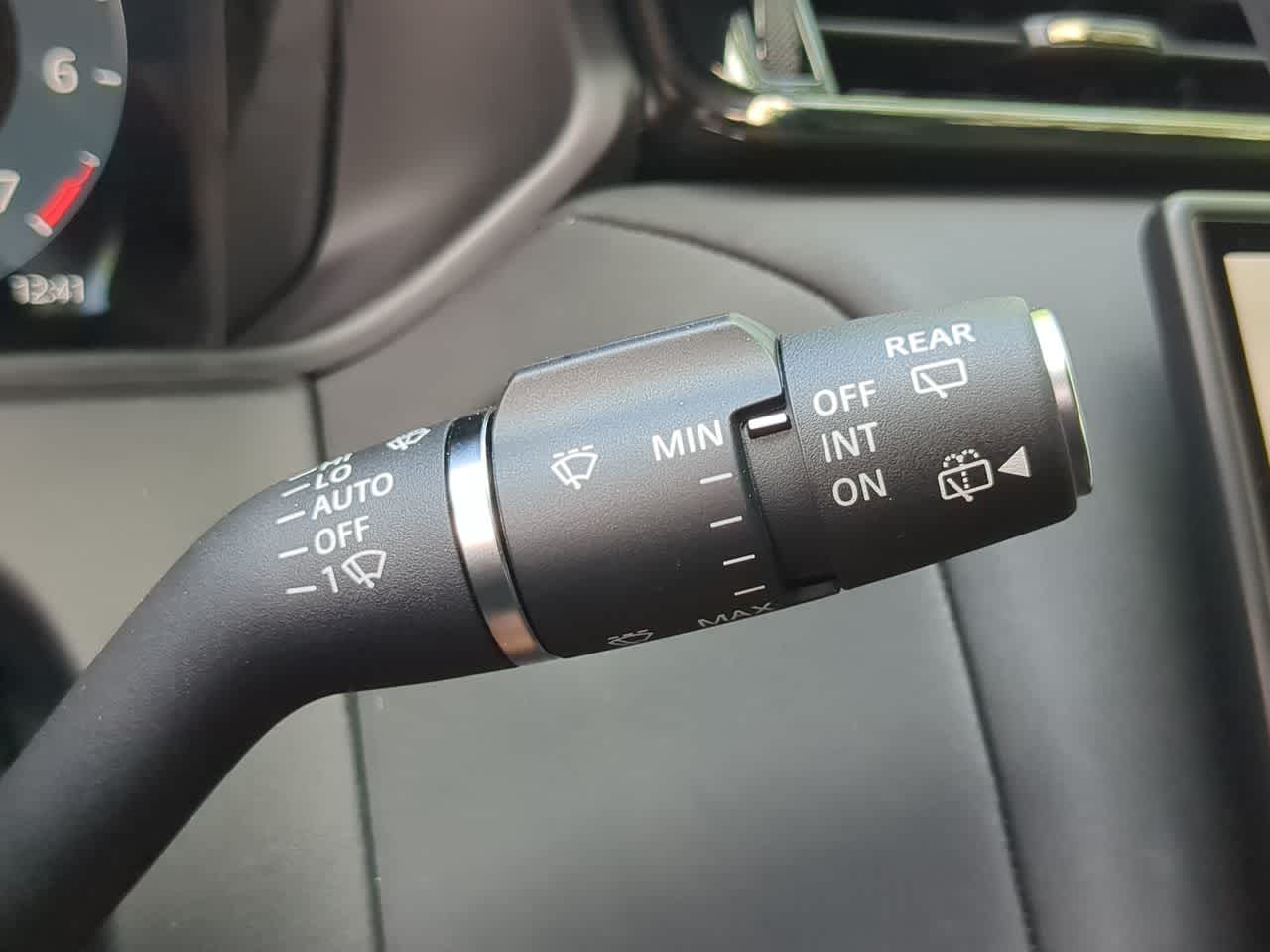 Thumbnail: 2026 Land Rover Range Rover Velar - 28