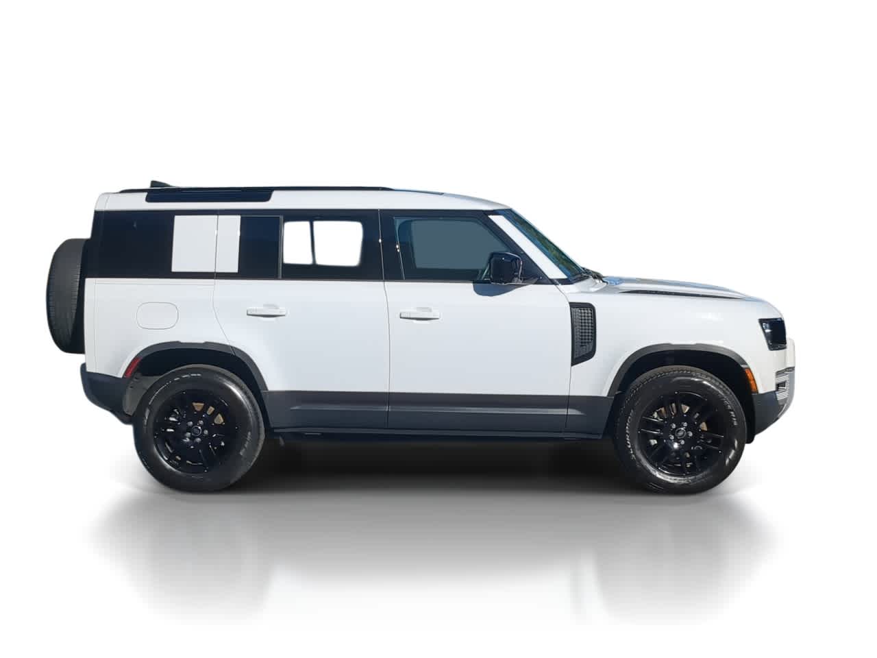 Thumbnail: 2025 Land Rover Defender - 9