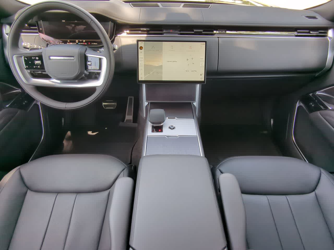 2025 Land Rover Range Rover SE 15