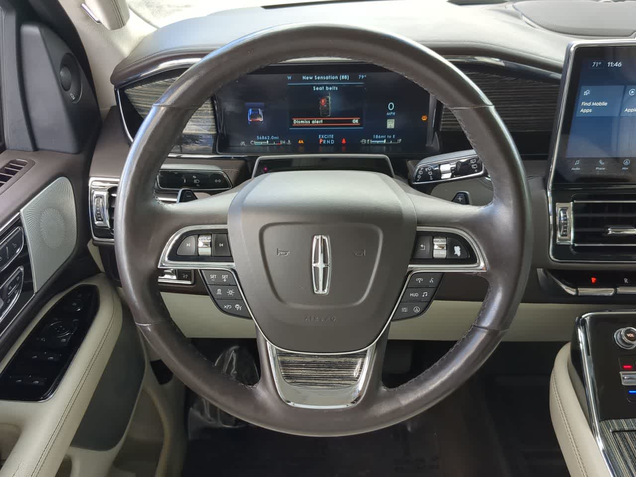 Thumbnail: 2022 Lincoln Navigator - 24