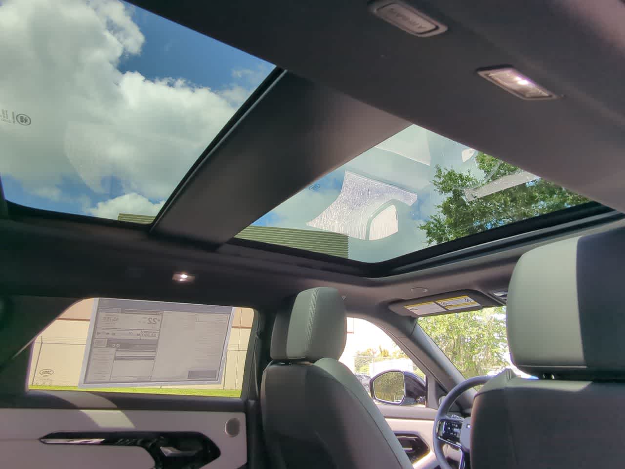 Thumbnail: 2026 Land Rover Range Rover Evoque - 23