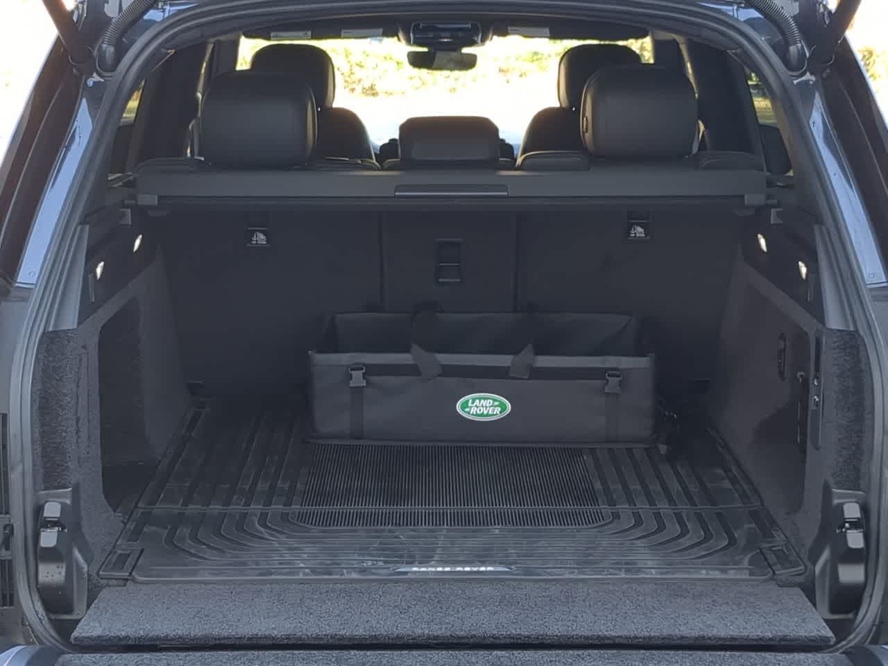 Thumbnail: 2025 Land Rover Range Rover - 37