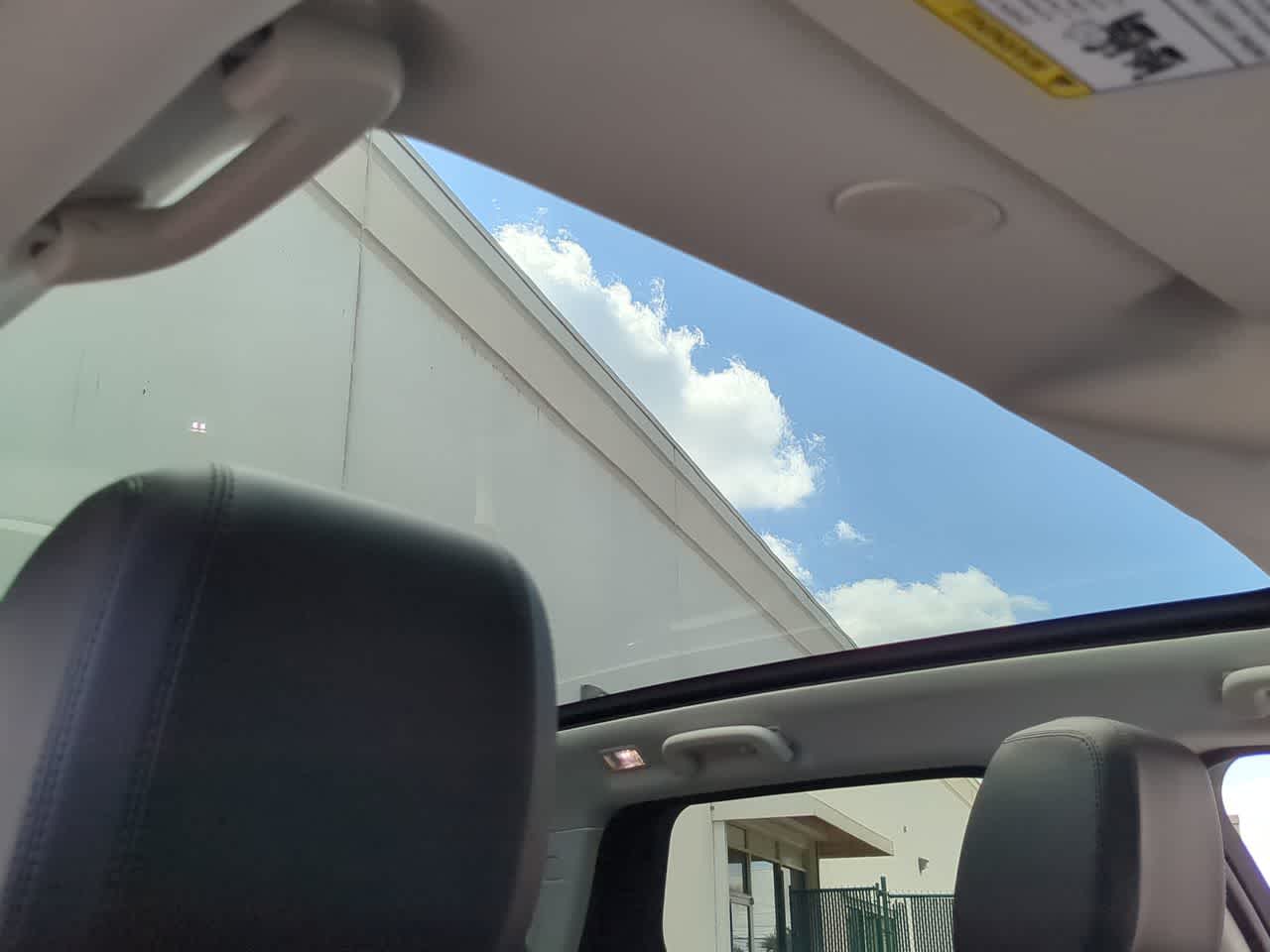 Thumbnail: 2025 Land Rover Discovery Sport - 20