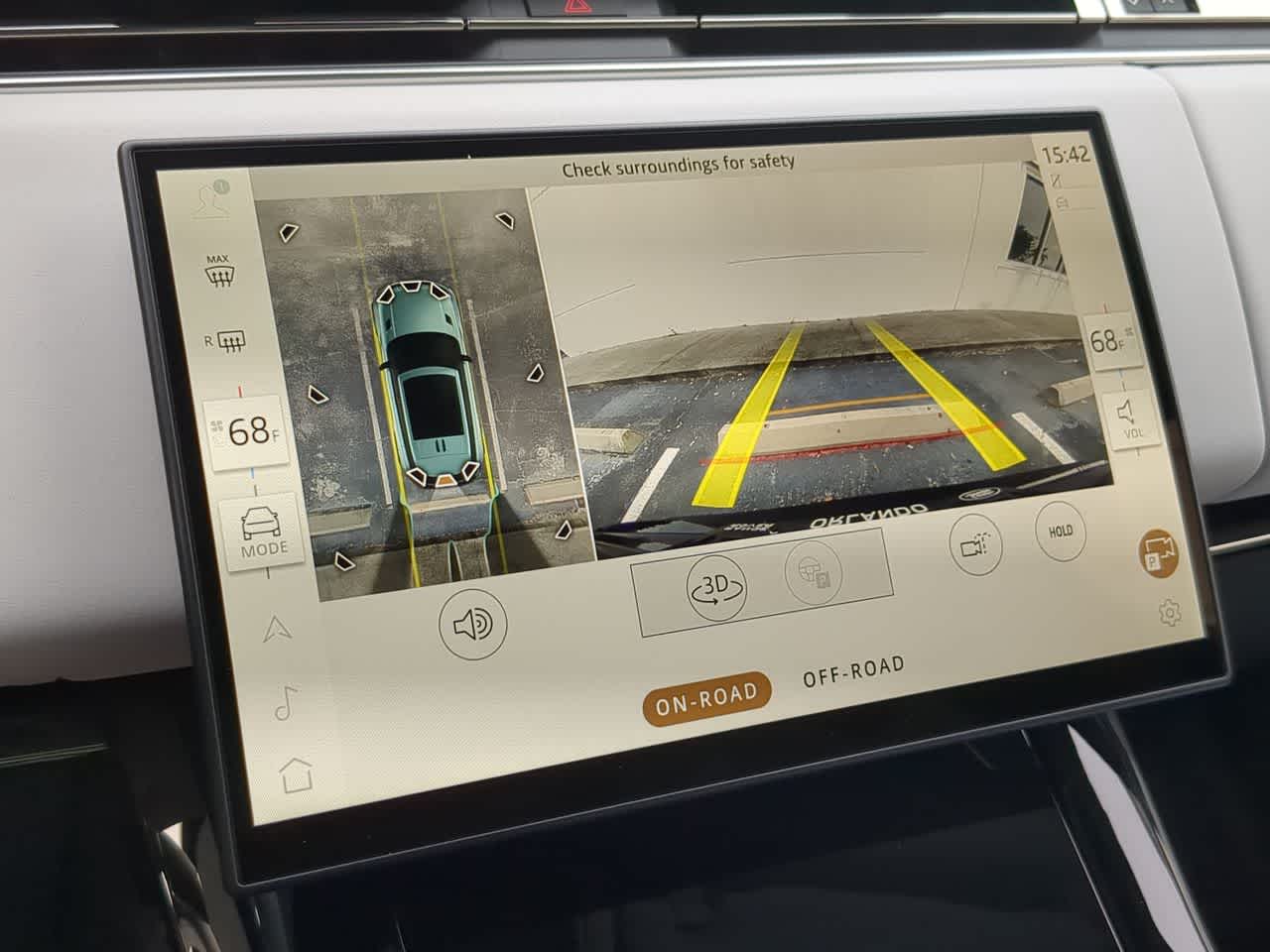 Thumbnail: 2026 Land Rover Range Rover Sport - 30