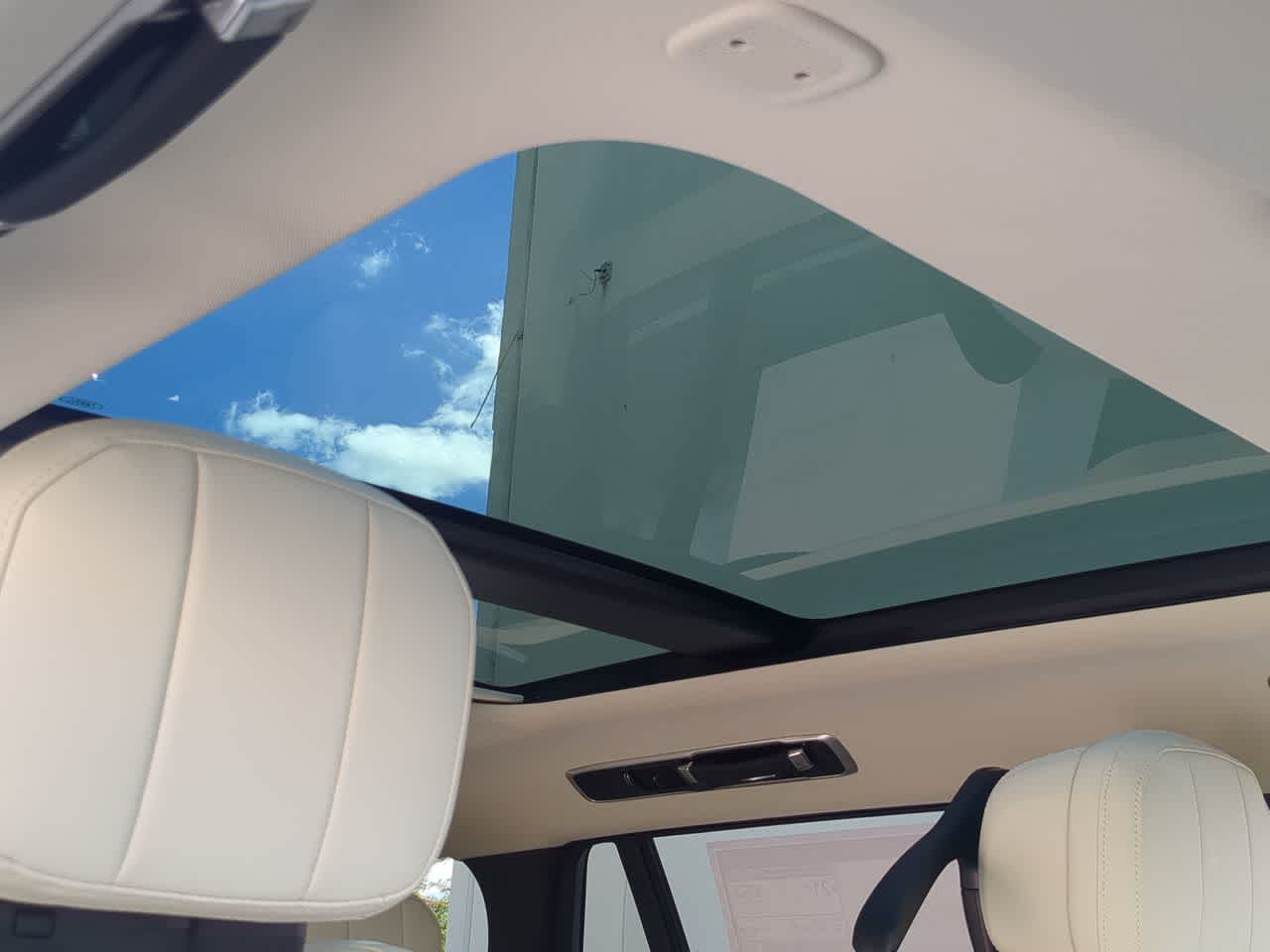 Thumbnail: 2026 Land Rover Range Rover - 20