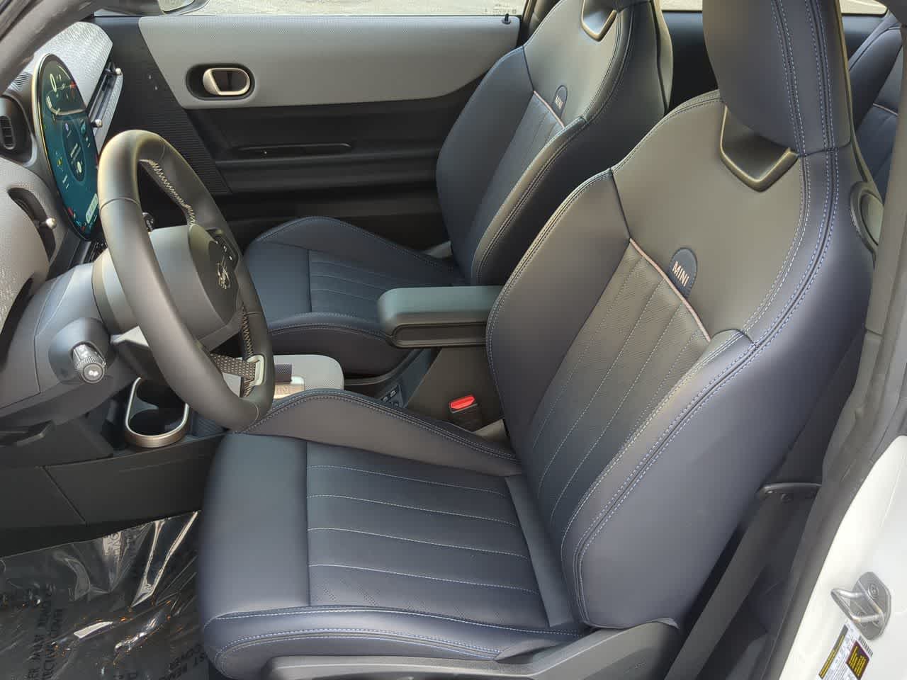 Thumbnail: 2025 MINI Cooper Hardtop - 16