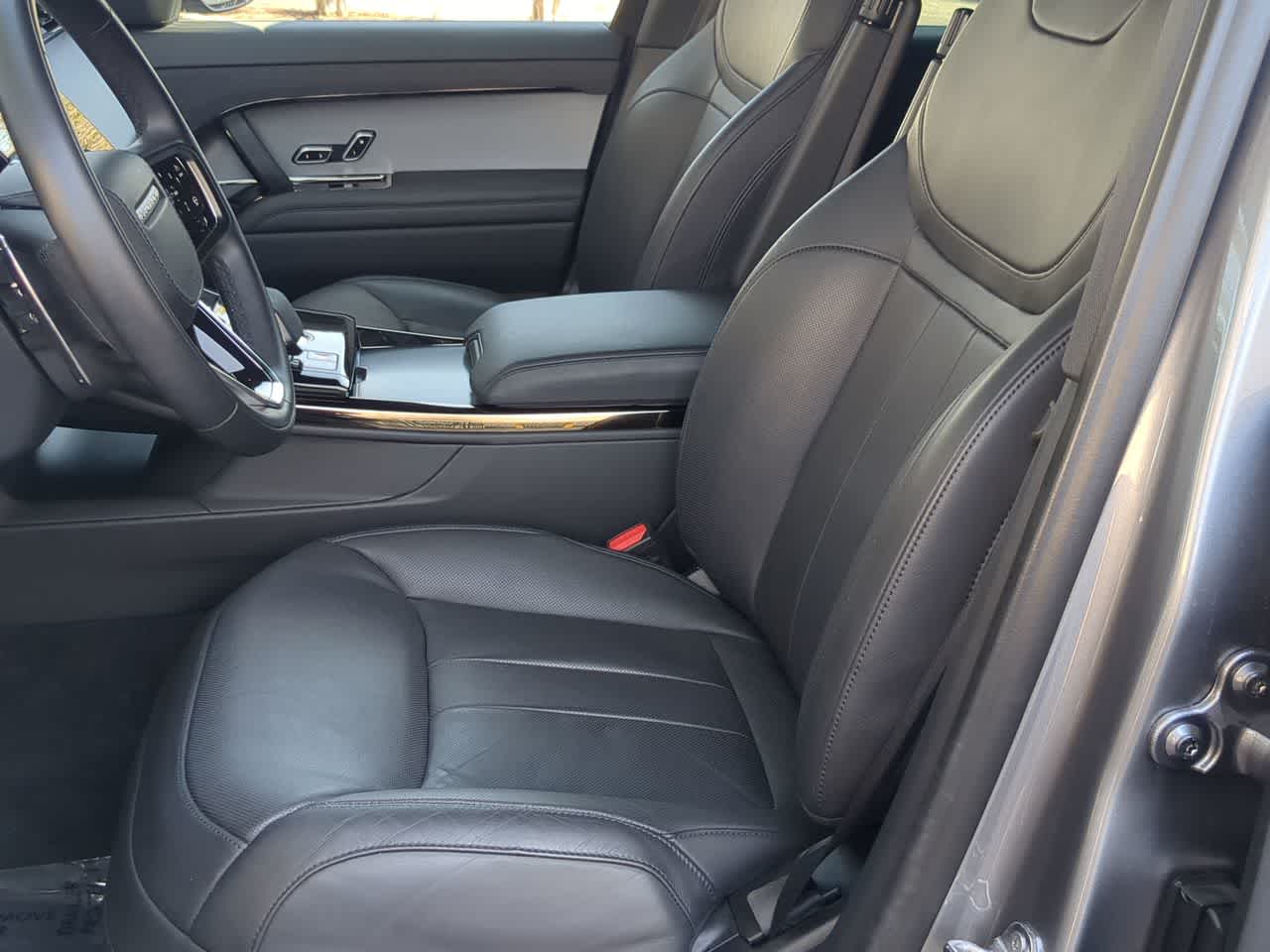 Thumbnail: 2025 Land Rover Range Rover Sport - 17