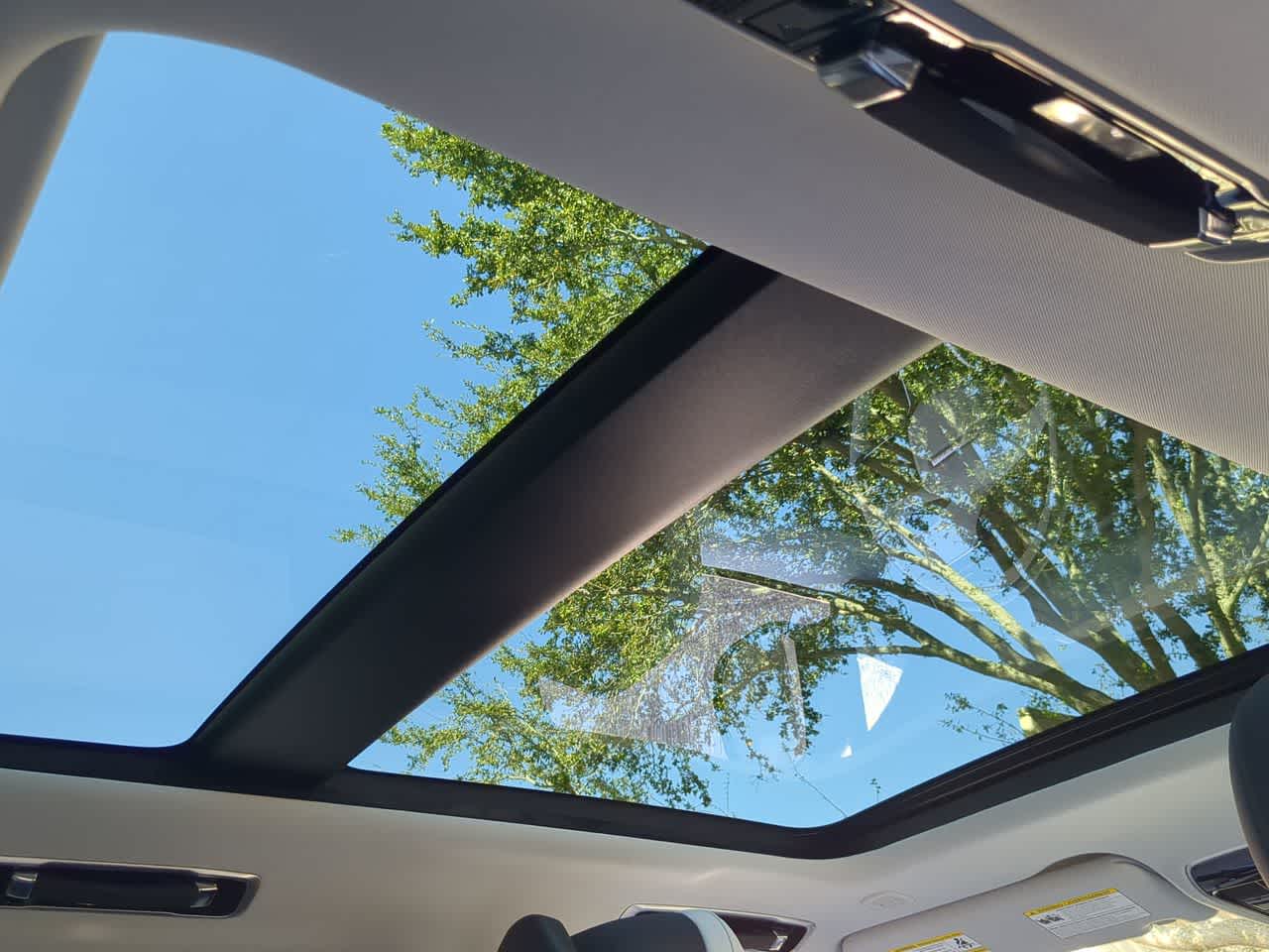 Thumbnail: 2026 Land Rover Range Rover Sport - 23