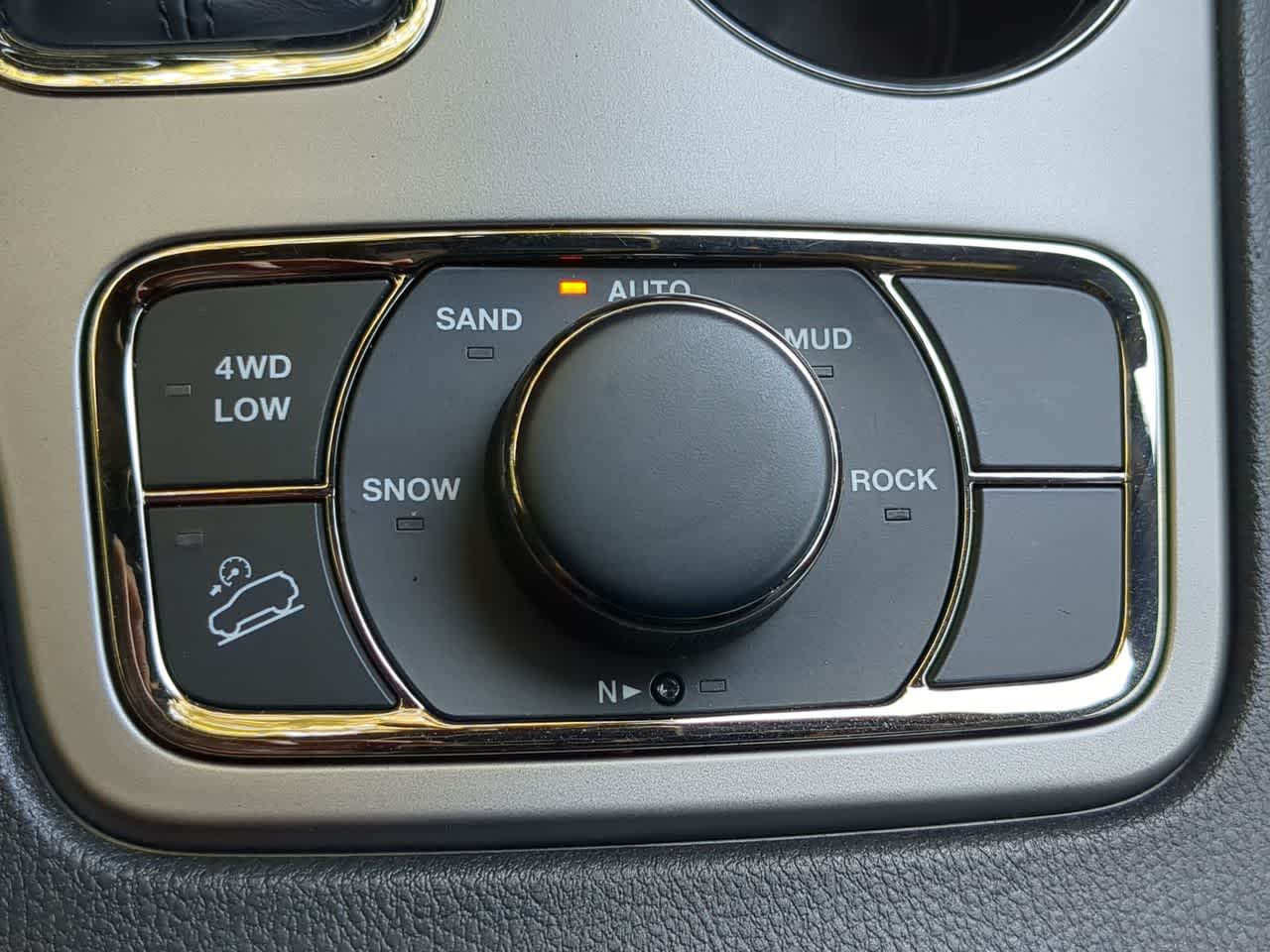 Thumbnail: 2021 Jeep Grand Cherokee - 40