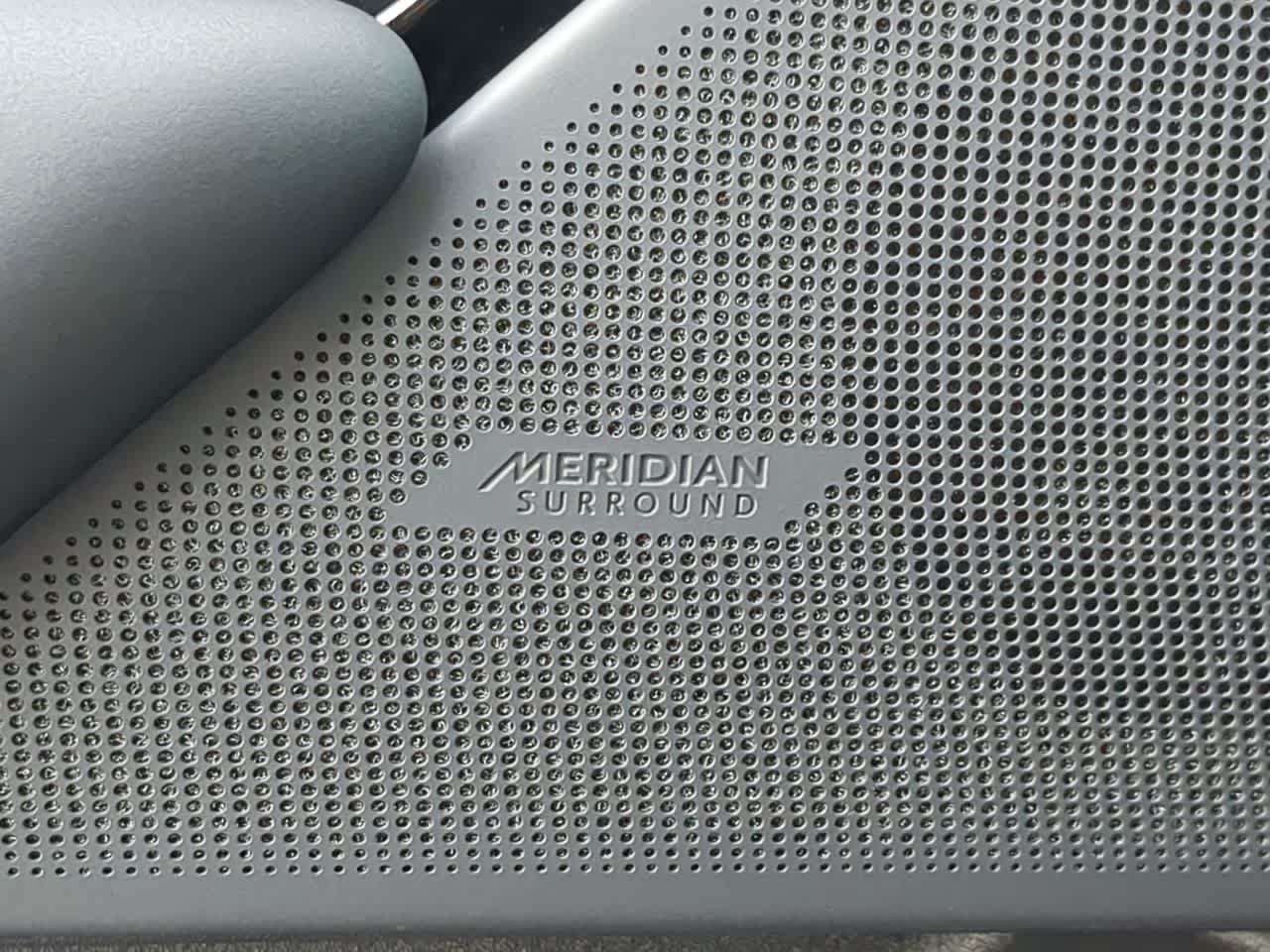 Thumbnail: 2026 Land Rover Range Rover Velar - 33