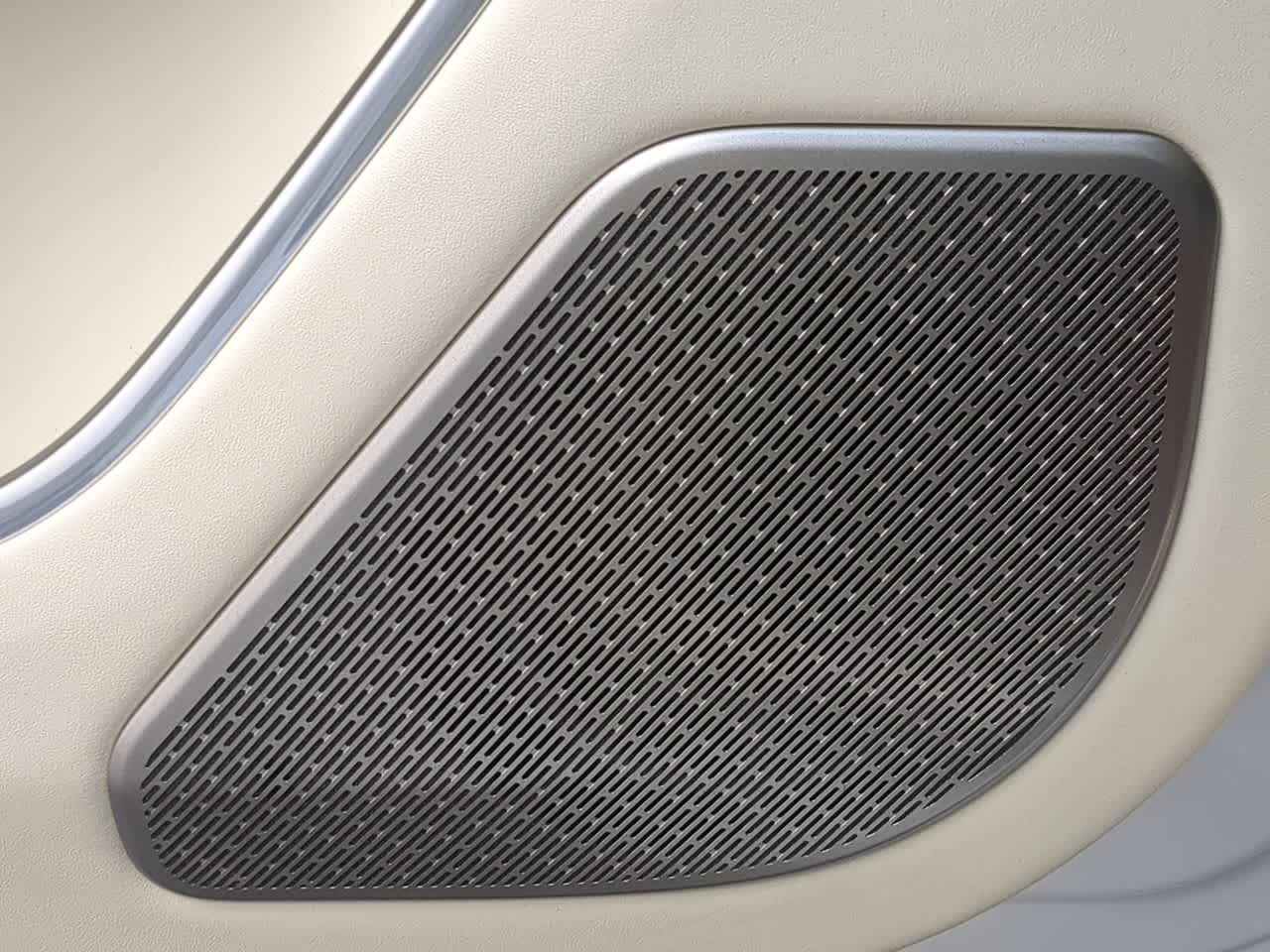 Thumbnail: 2024 Land Rover Range Rover - 32