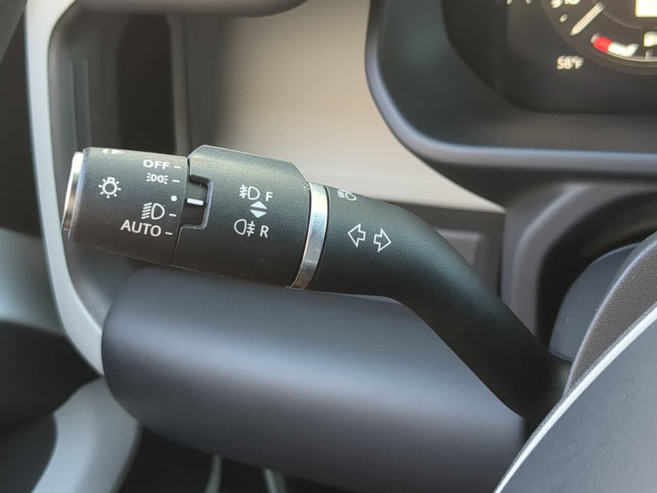 Thumbnail: 2024 Land Rover Defender - 28